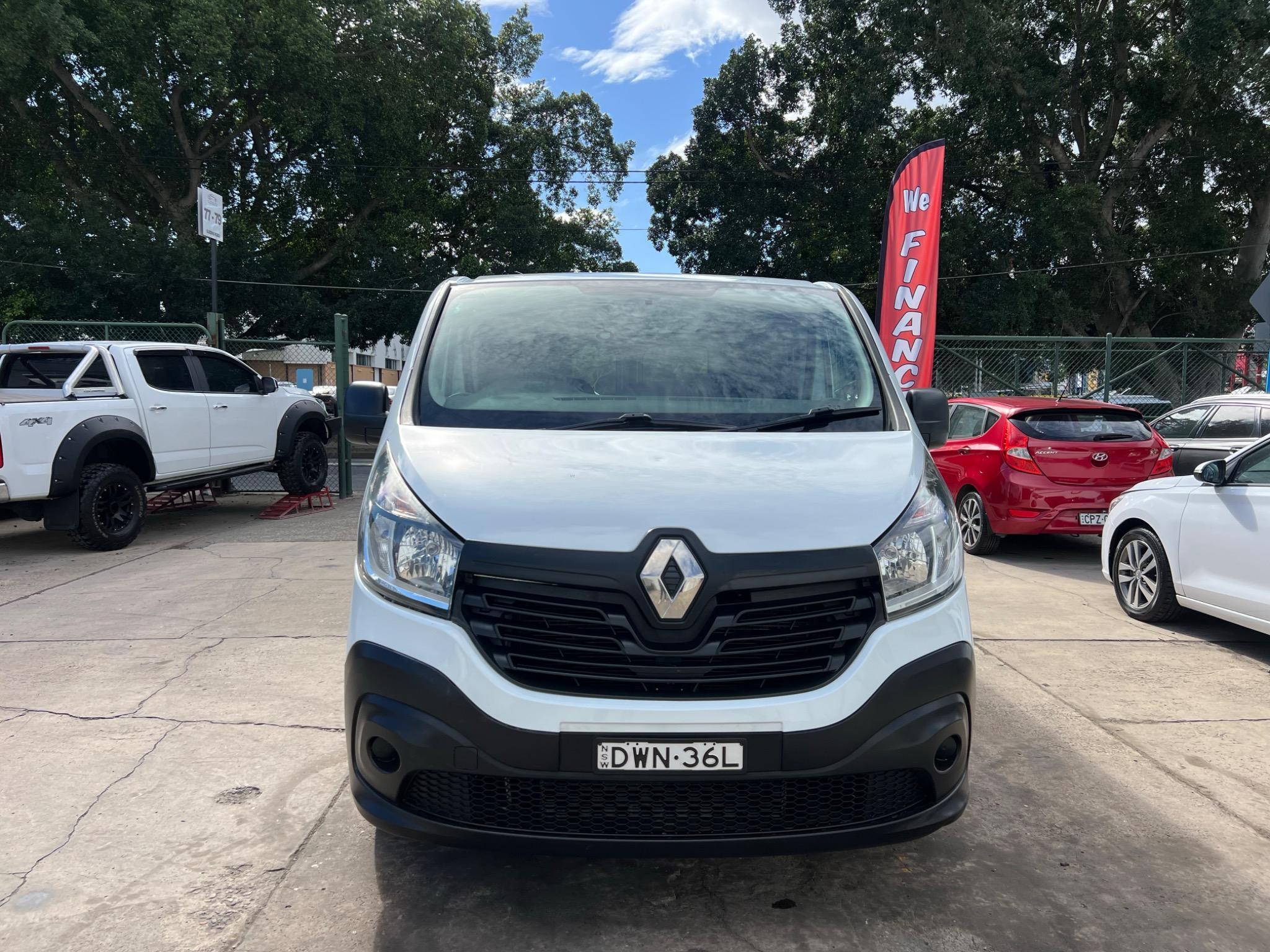 RENAULT TRAFIC