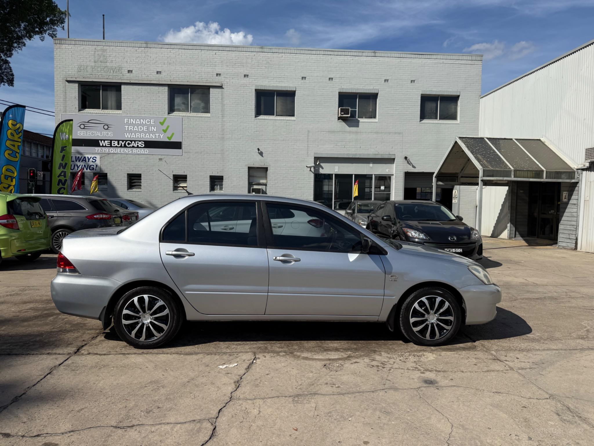 MITSUBISHI LANCER