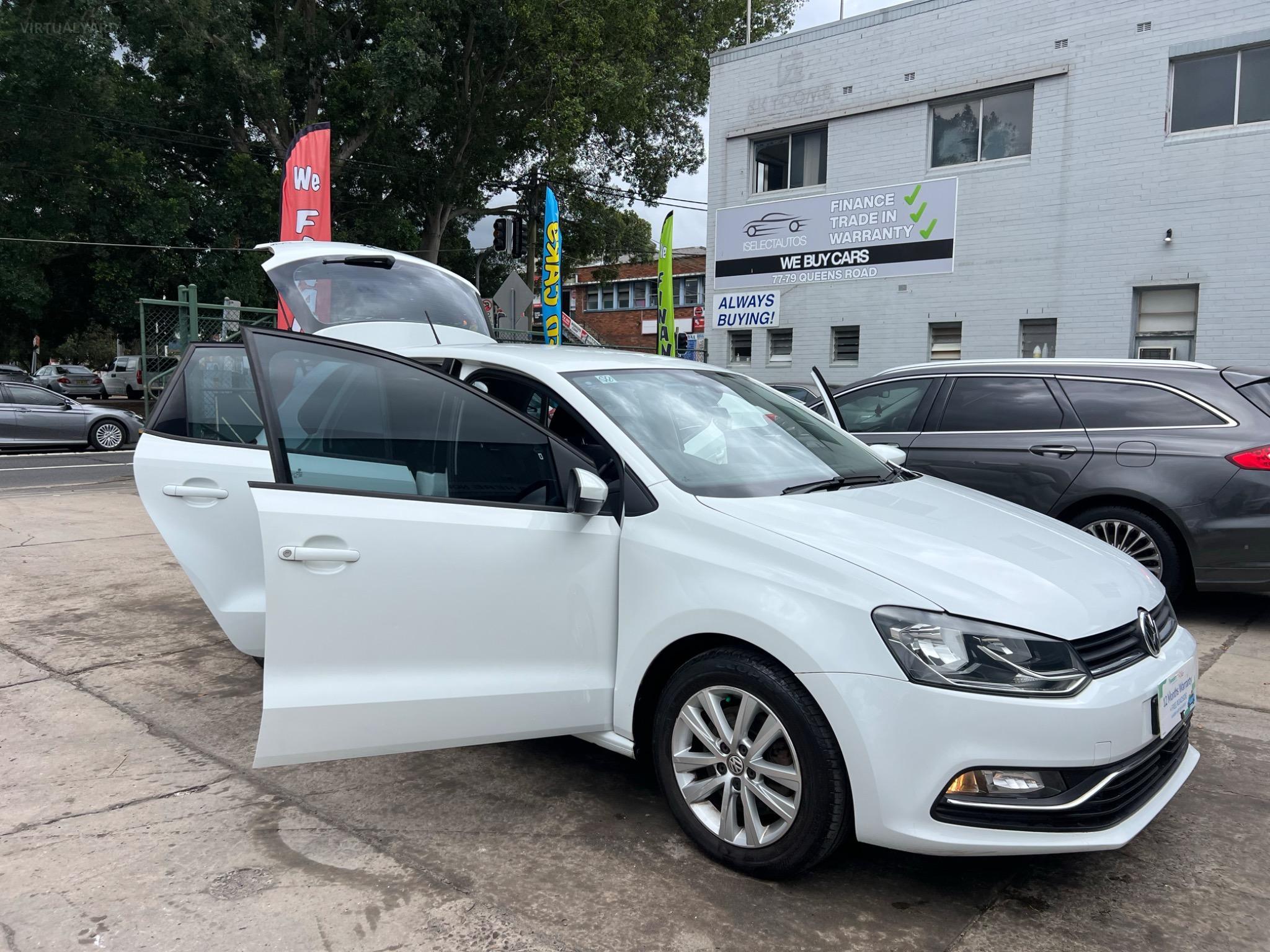 VOLKSWAGEN POLO