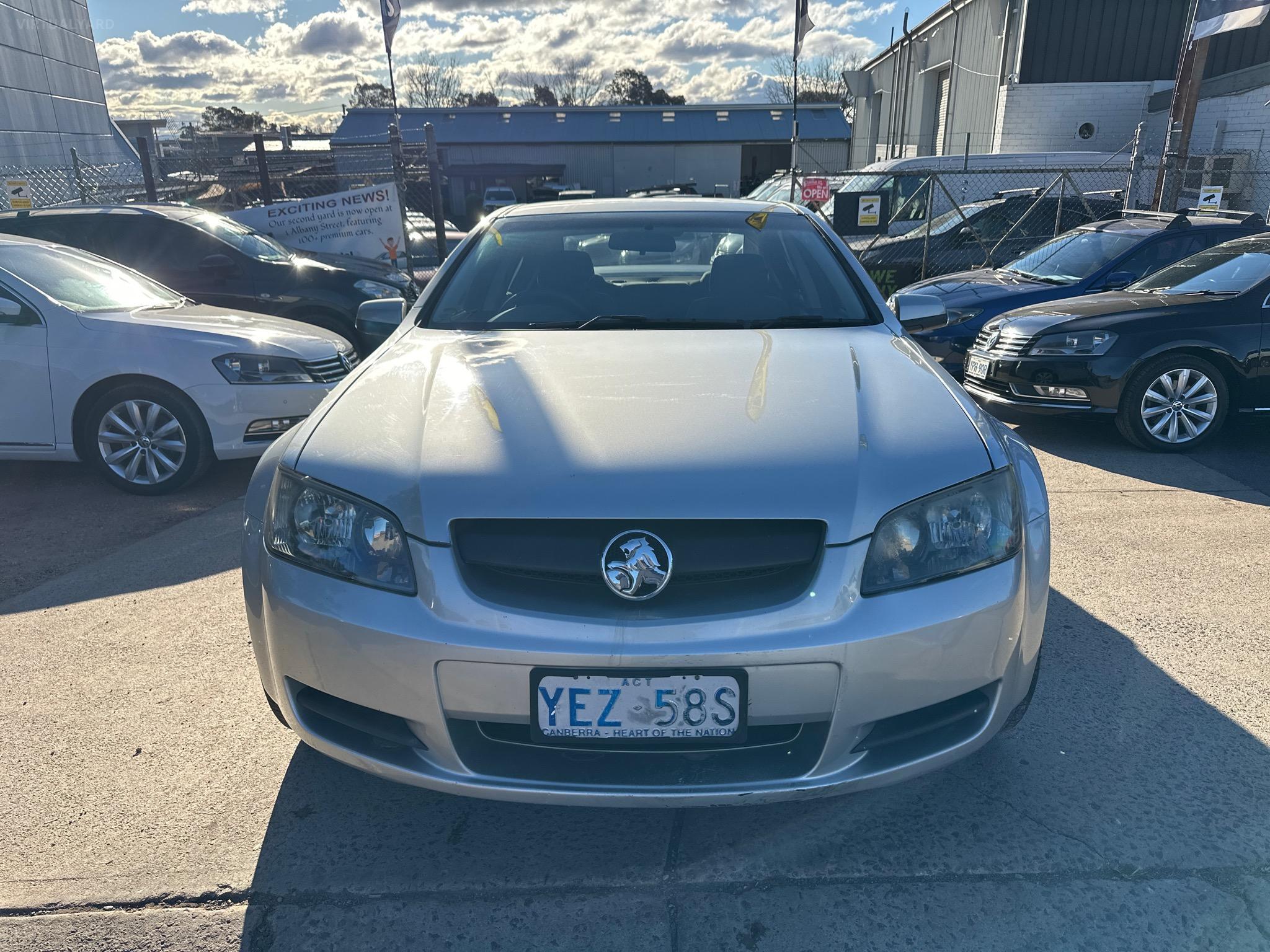 HOLDEN COMMODORE