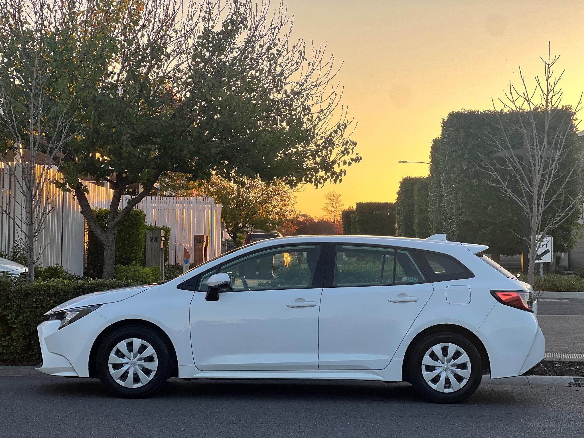 TOYOTA COROLLA TOURING WAGON HYBRID