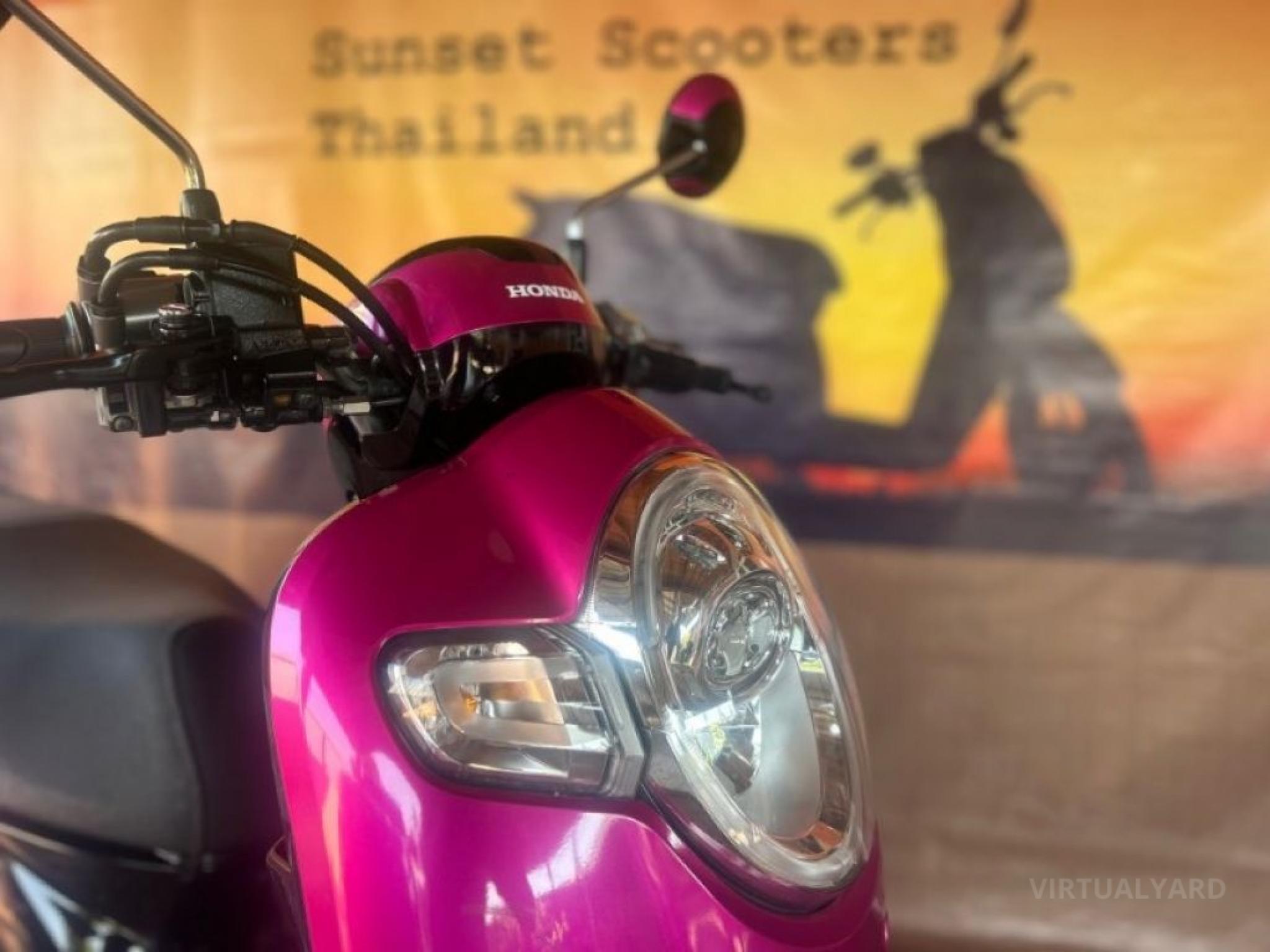 HONDA SCOOPY URBAN EDITION