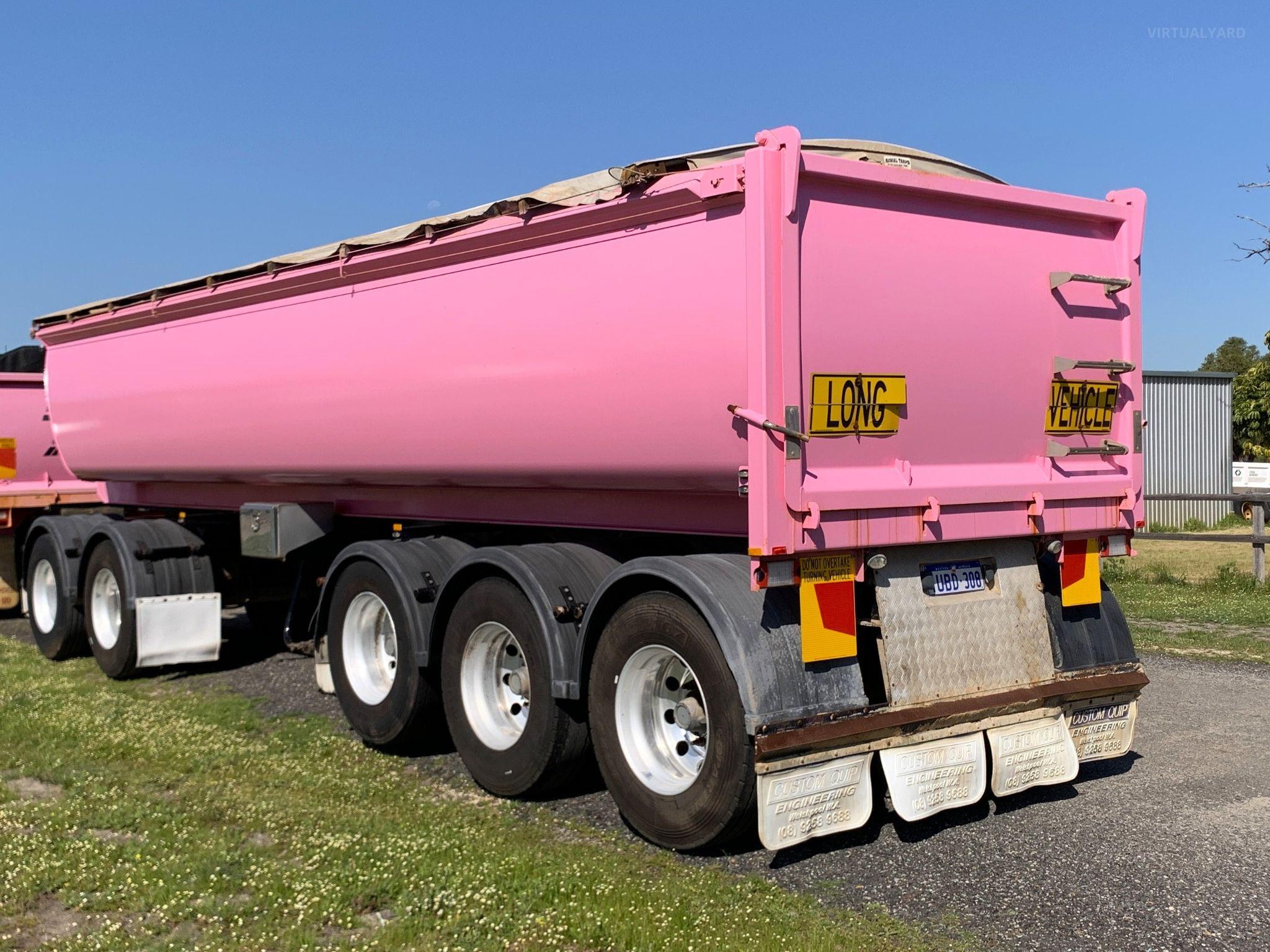 CUSTOM QUIP TIPPER