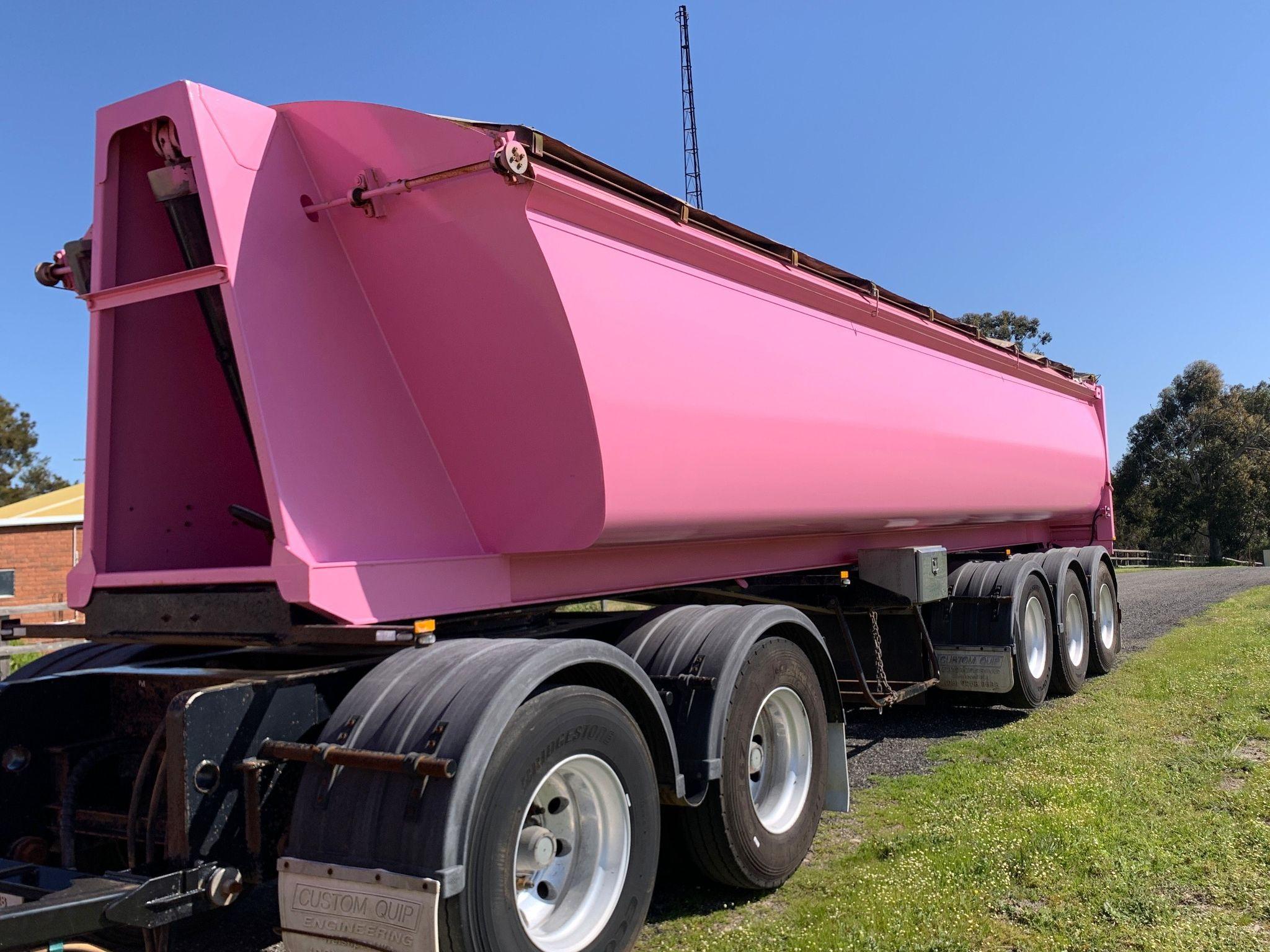 CUSTOM QUIP TIPPER