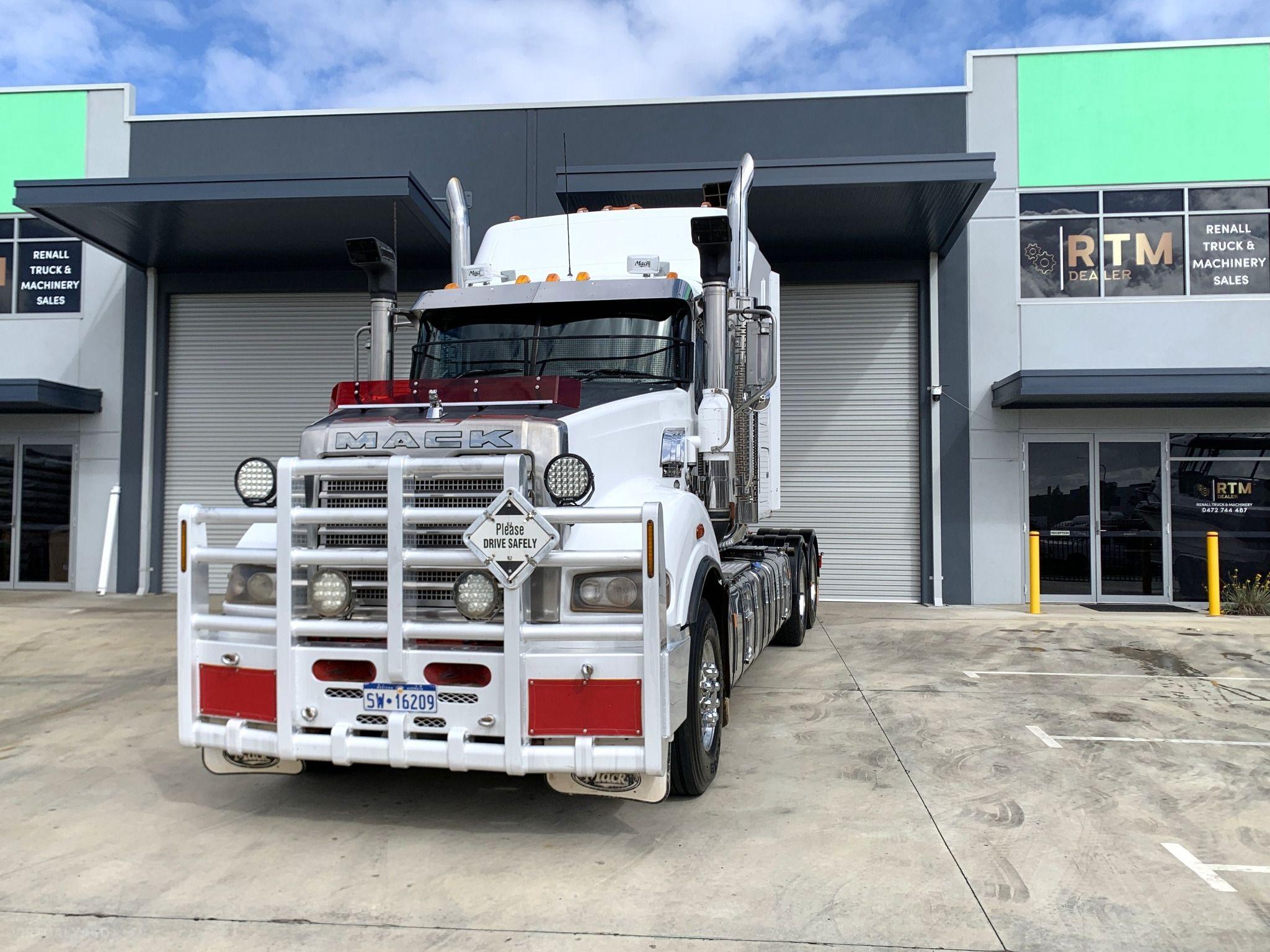 MACK SUPERLINER
