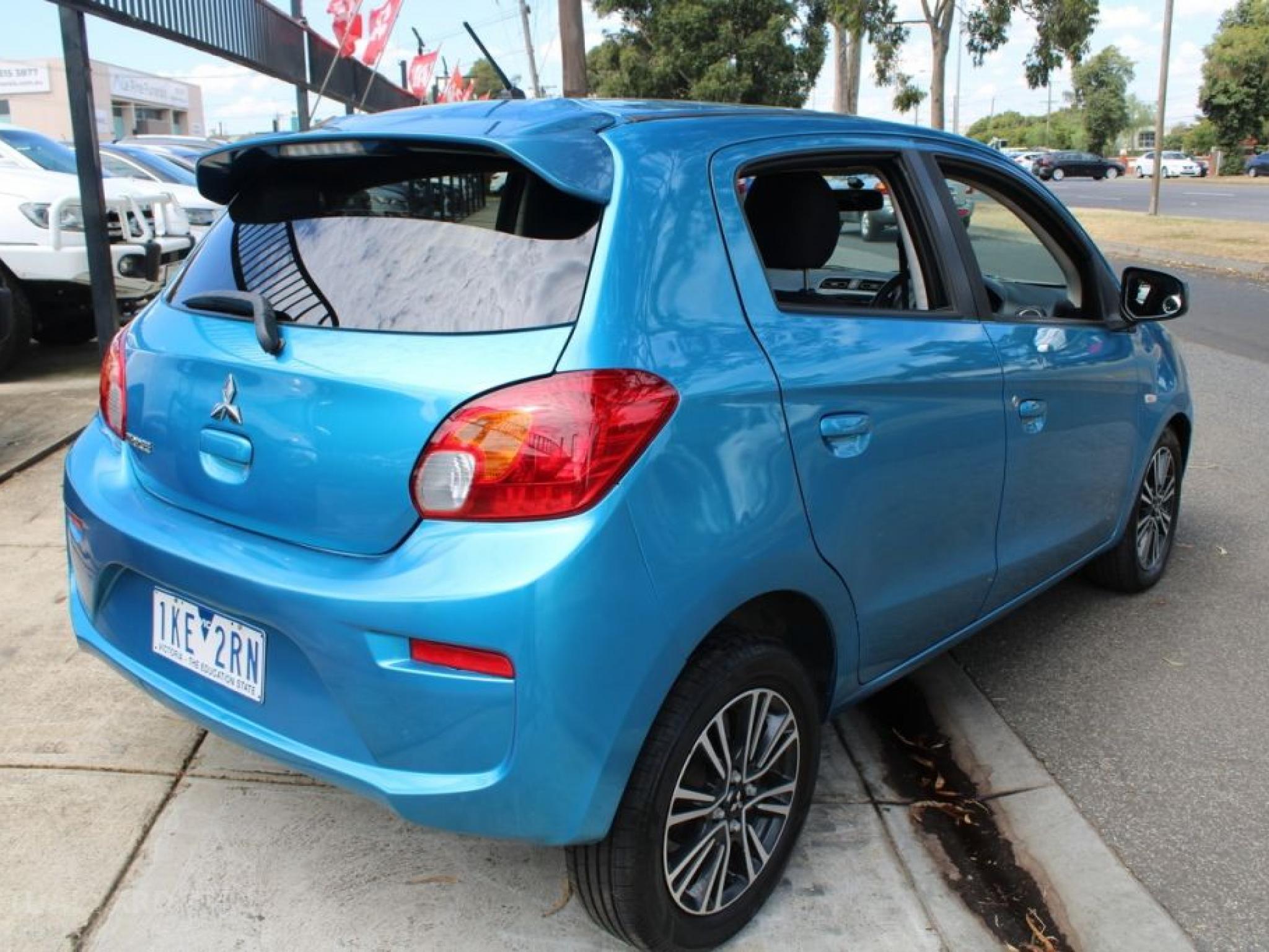 MITSUBISHI MIRAGE