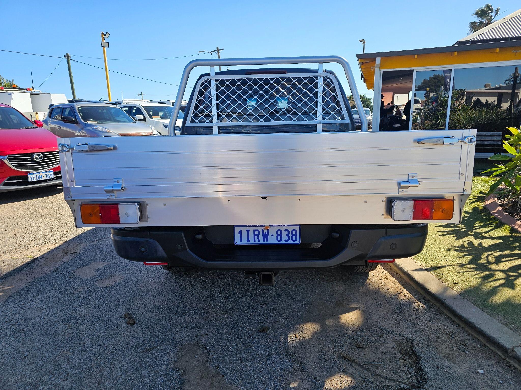 HOLDEN COLORADO