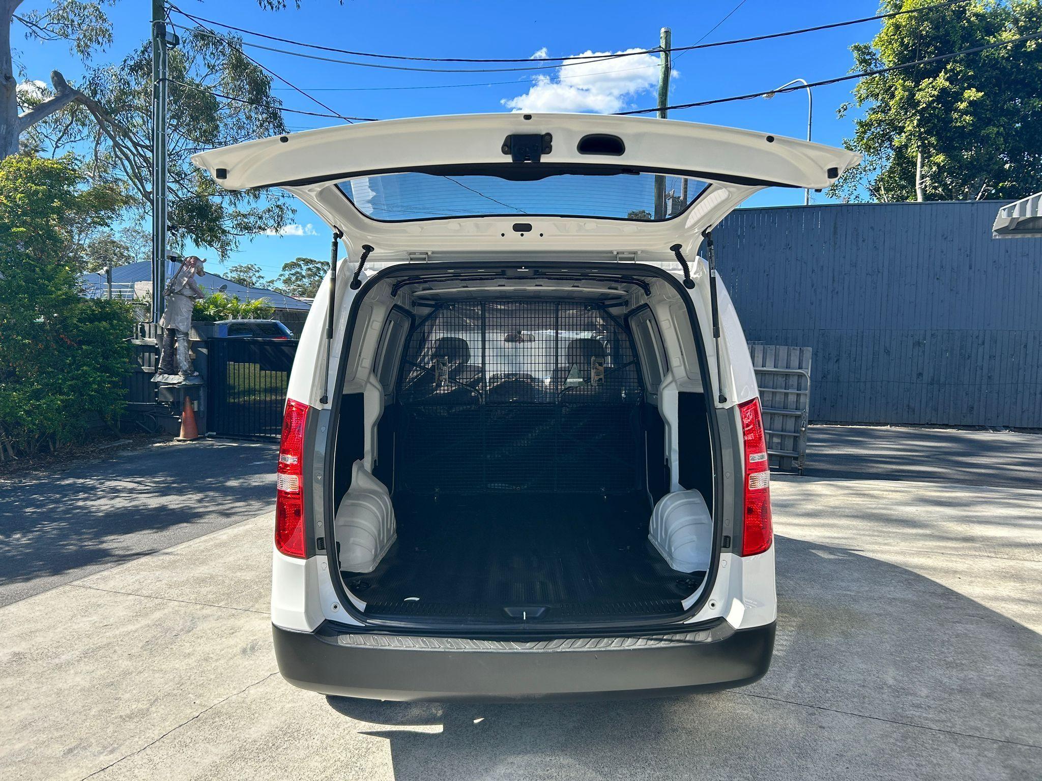 HYUNDAI ILOAD