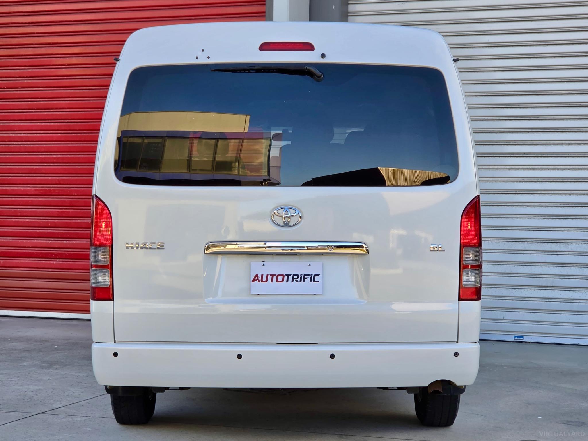 TOYOTA HIACE 4WD