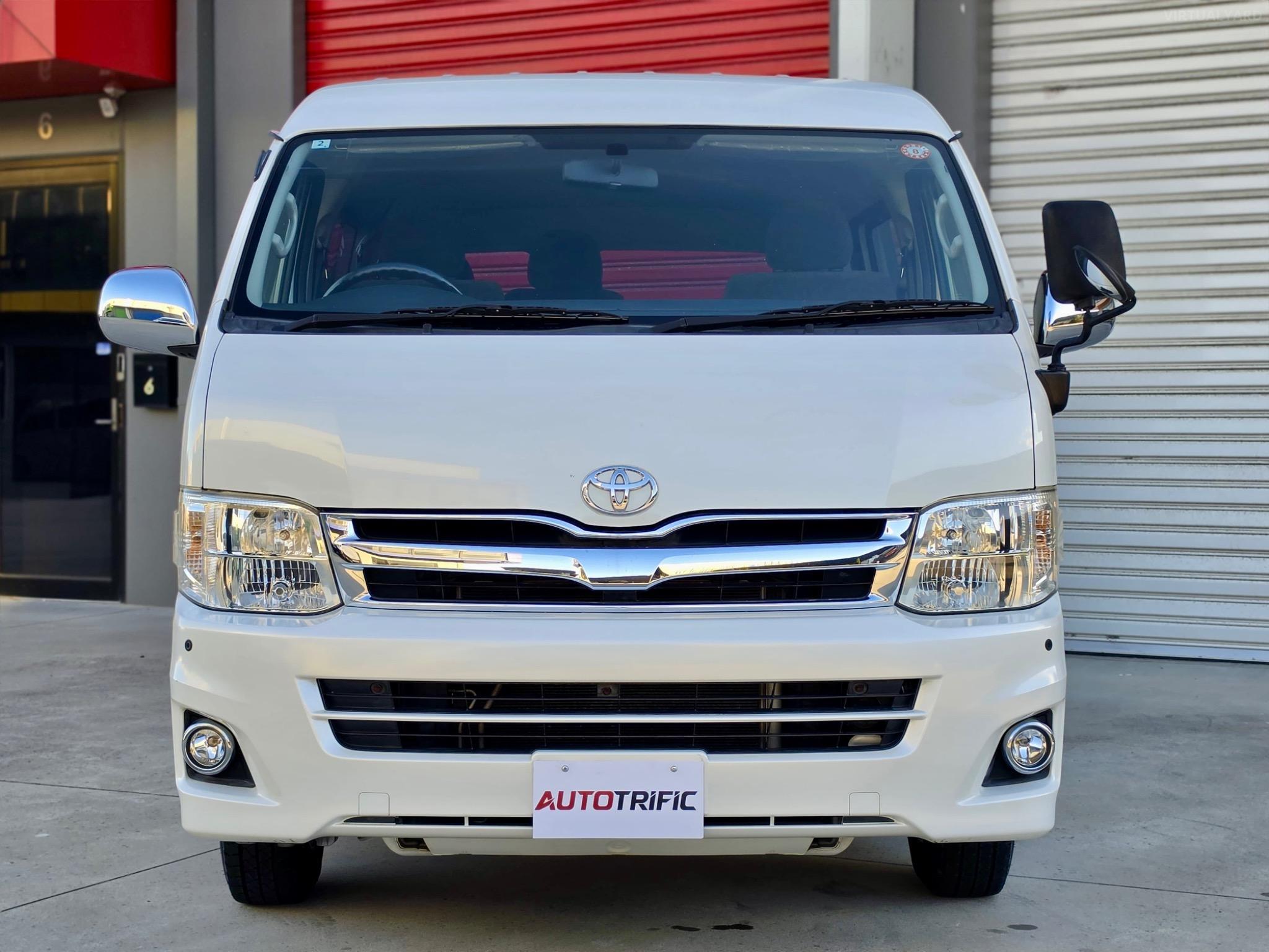 TOYOTA HIACE 4WD