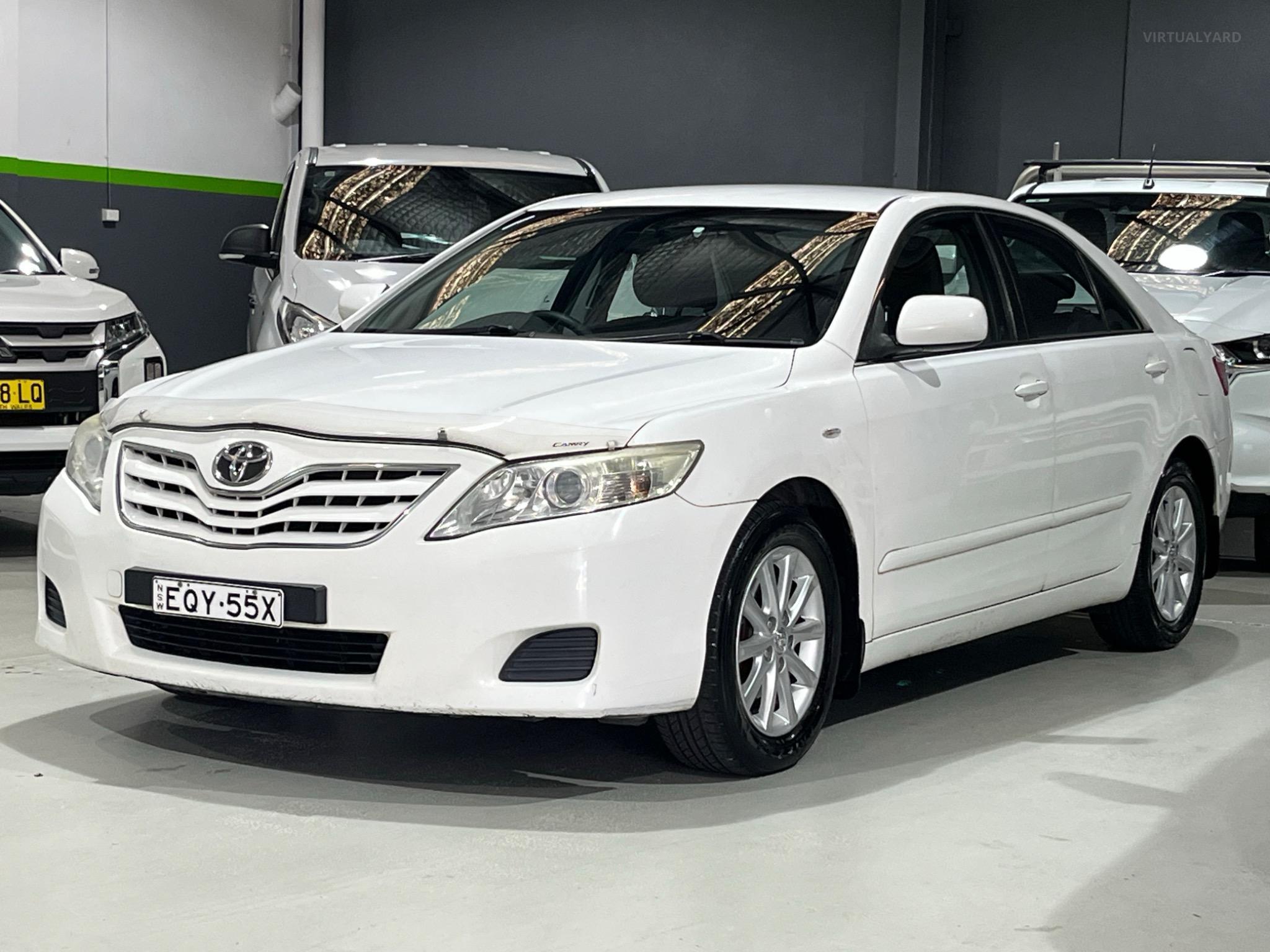 TOYOTA CAMRY