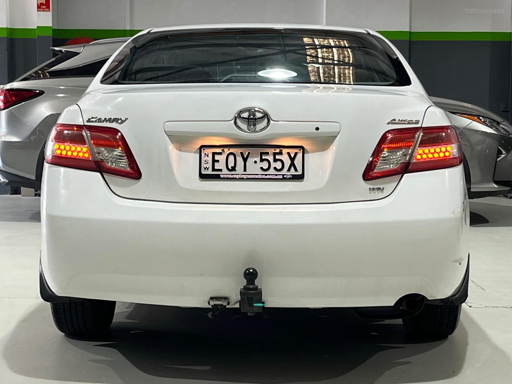 TOYOTA CAMRY