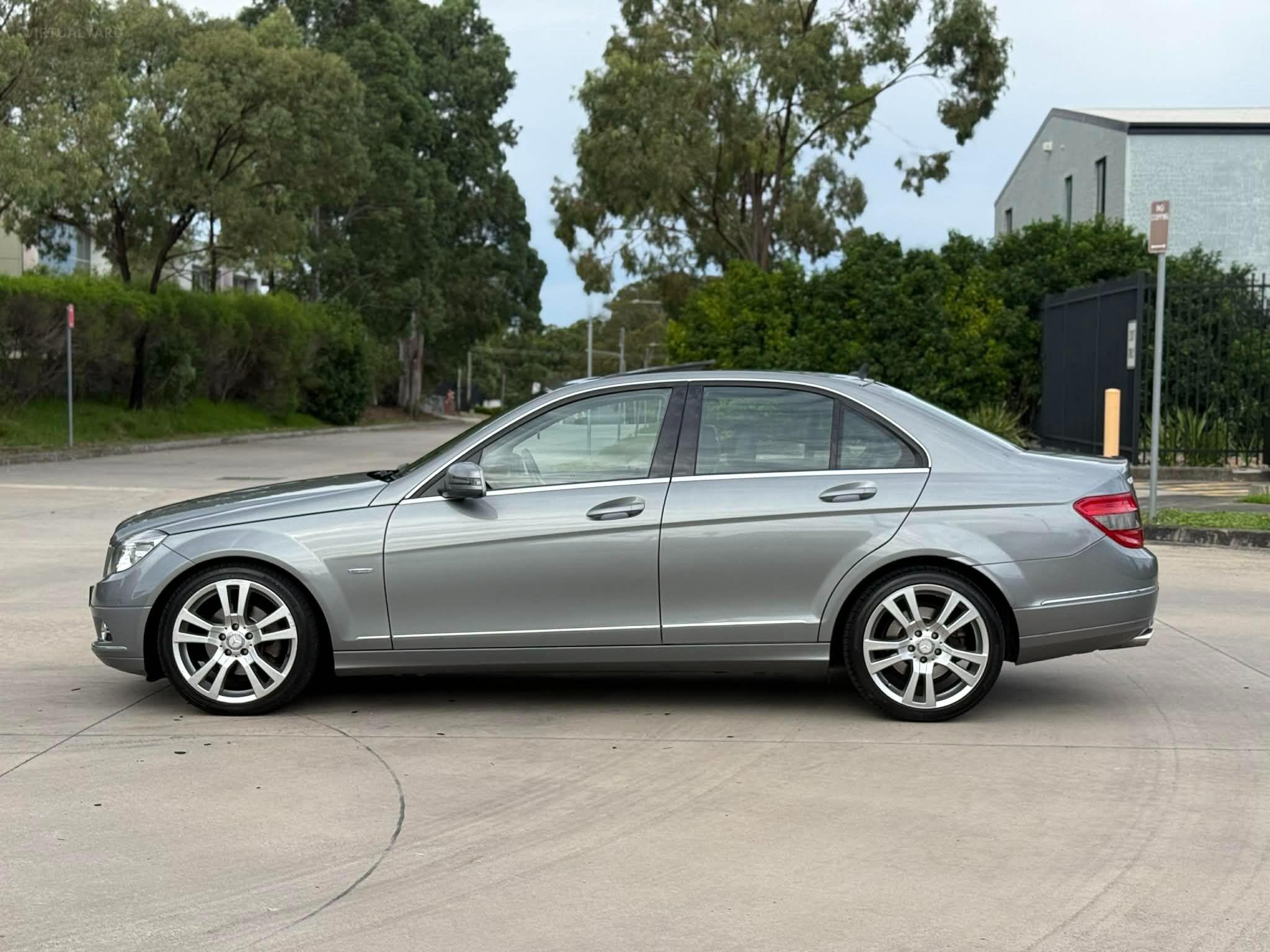 MERCEDES-BENZ C250