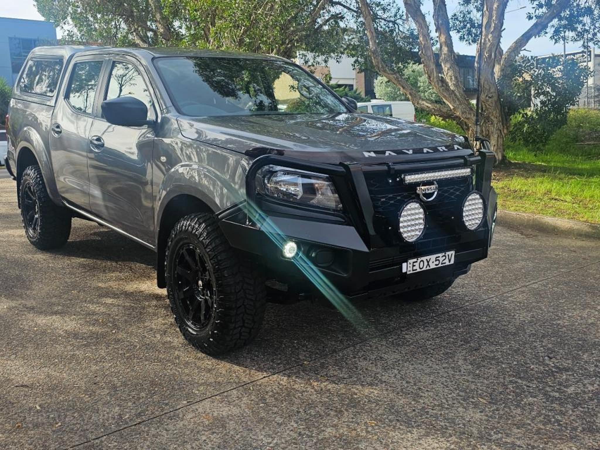 NISSAN NAVARA