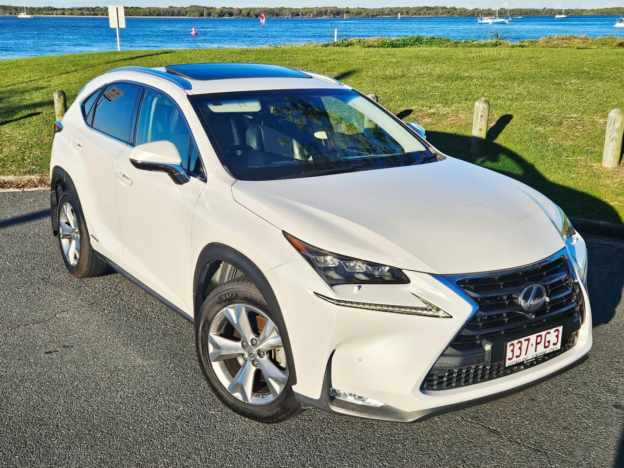 LEXUS NX300h