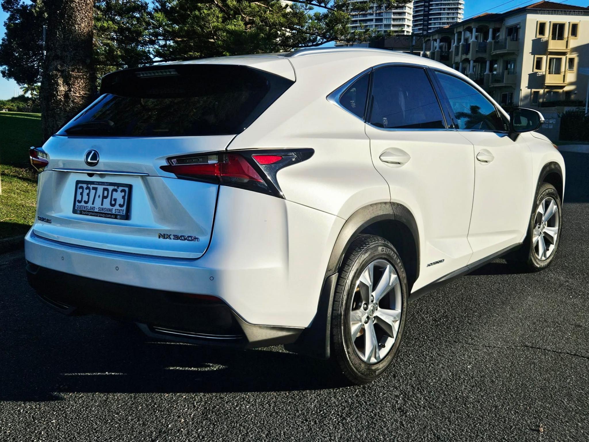 LEXUS NX300h