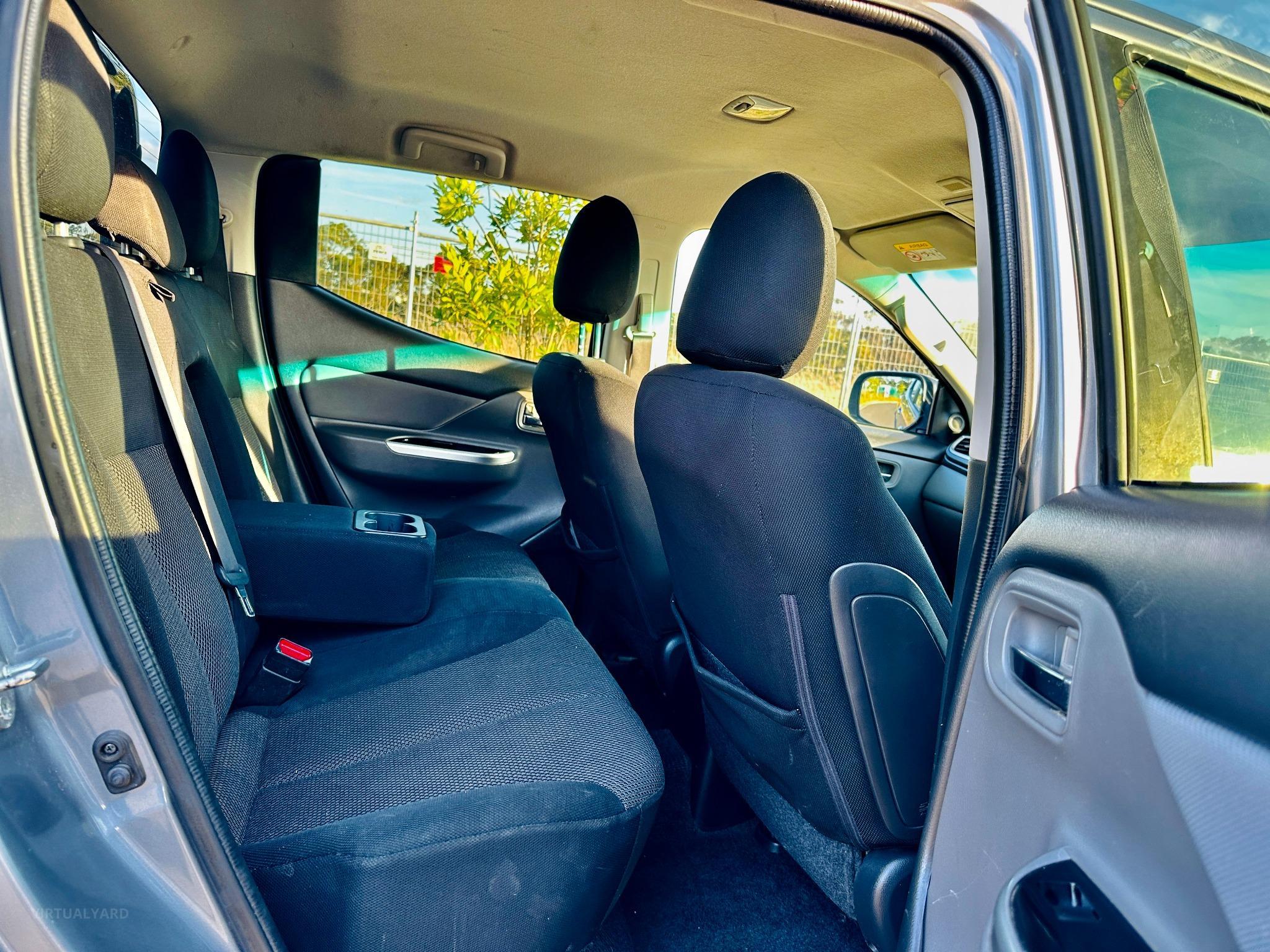 Mitsubishi Triton