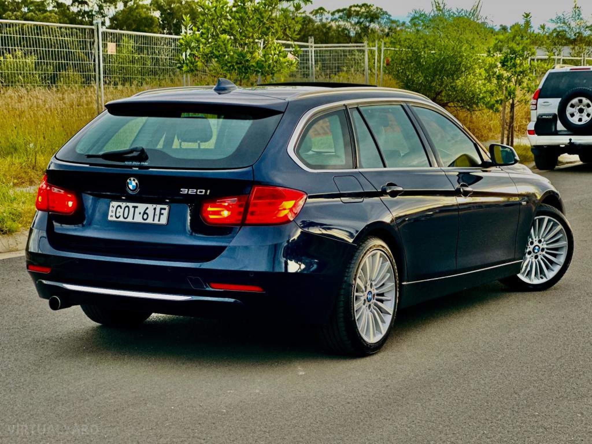 BMW 320i