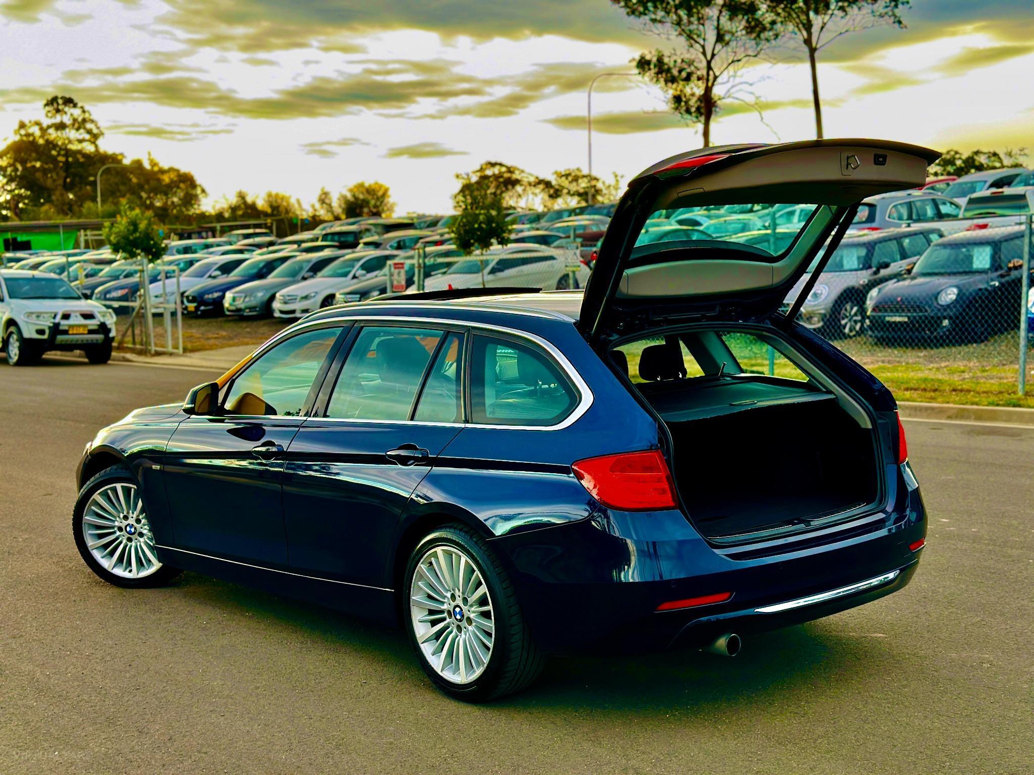 BMW 320i