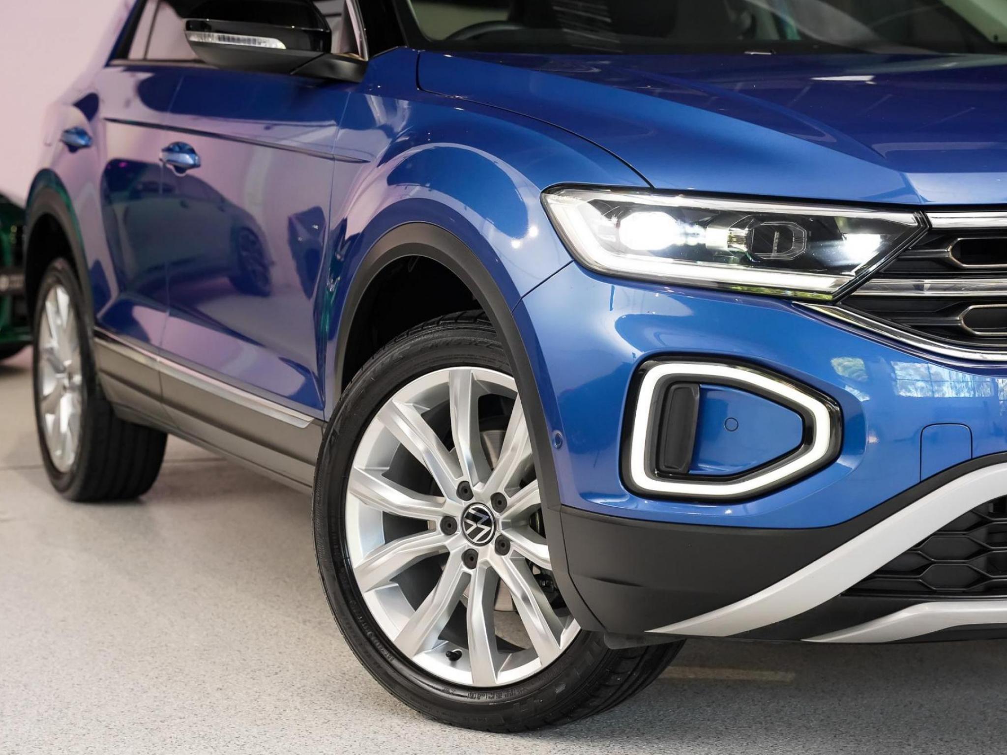 VOLKSWAGEN T-ROC