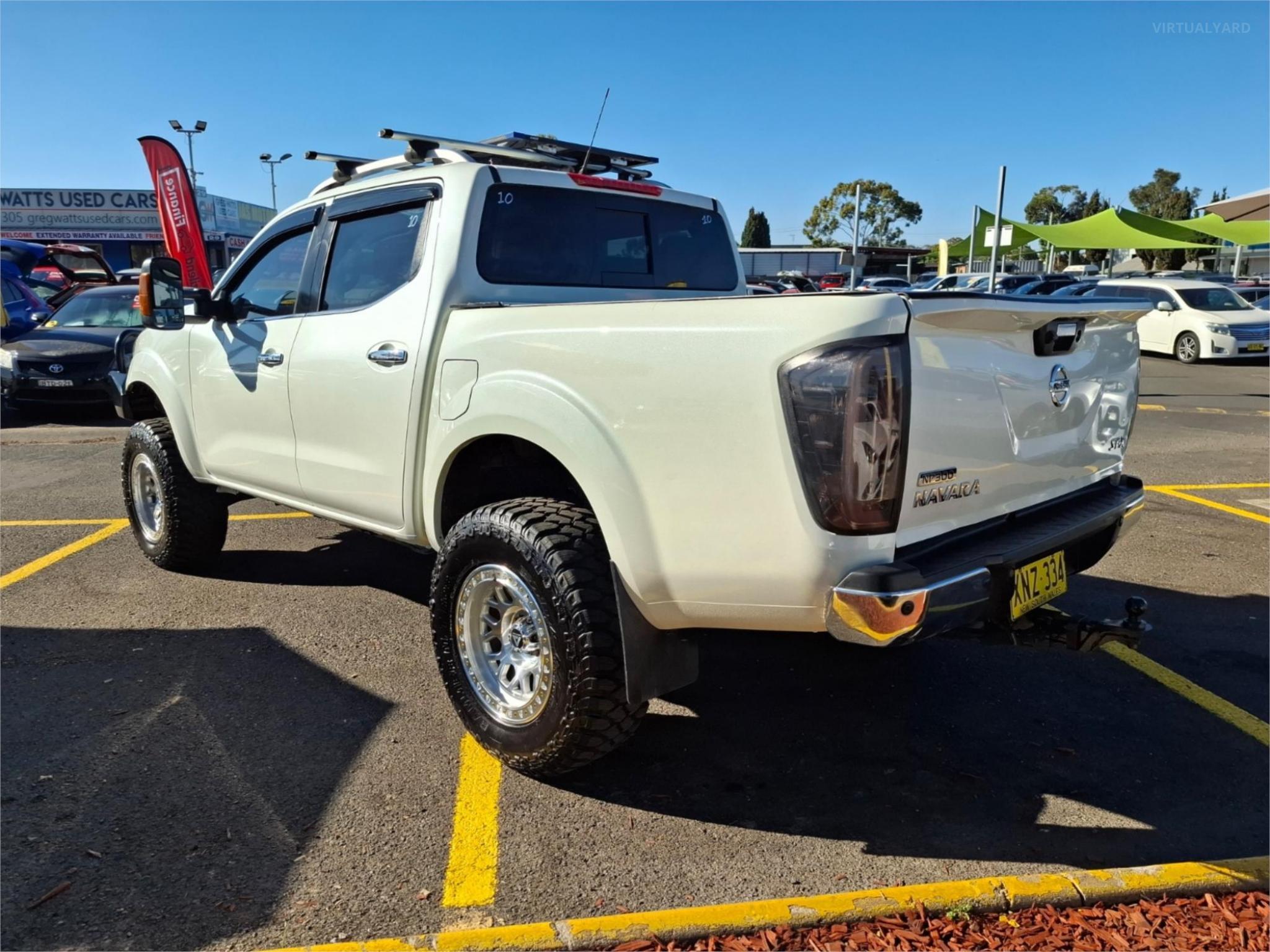 NISSAN NAVARA