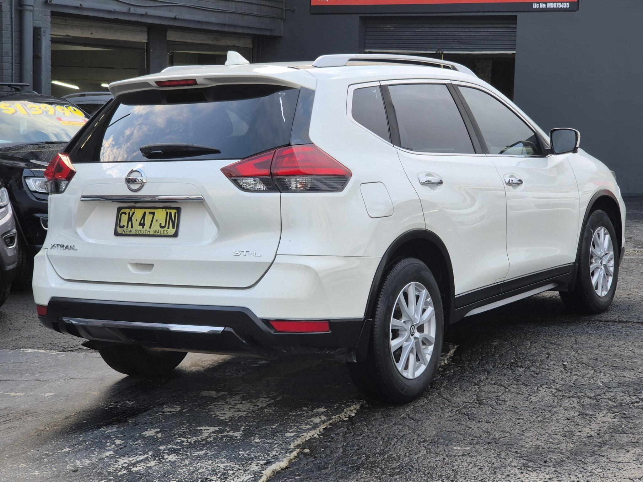 Nissan X-TRAIL