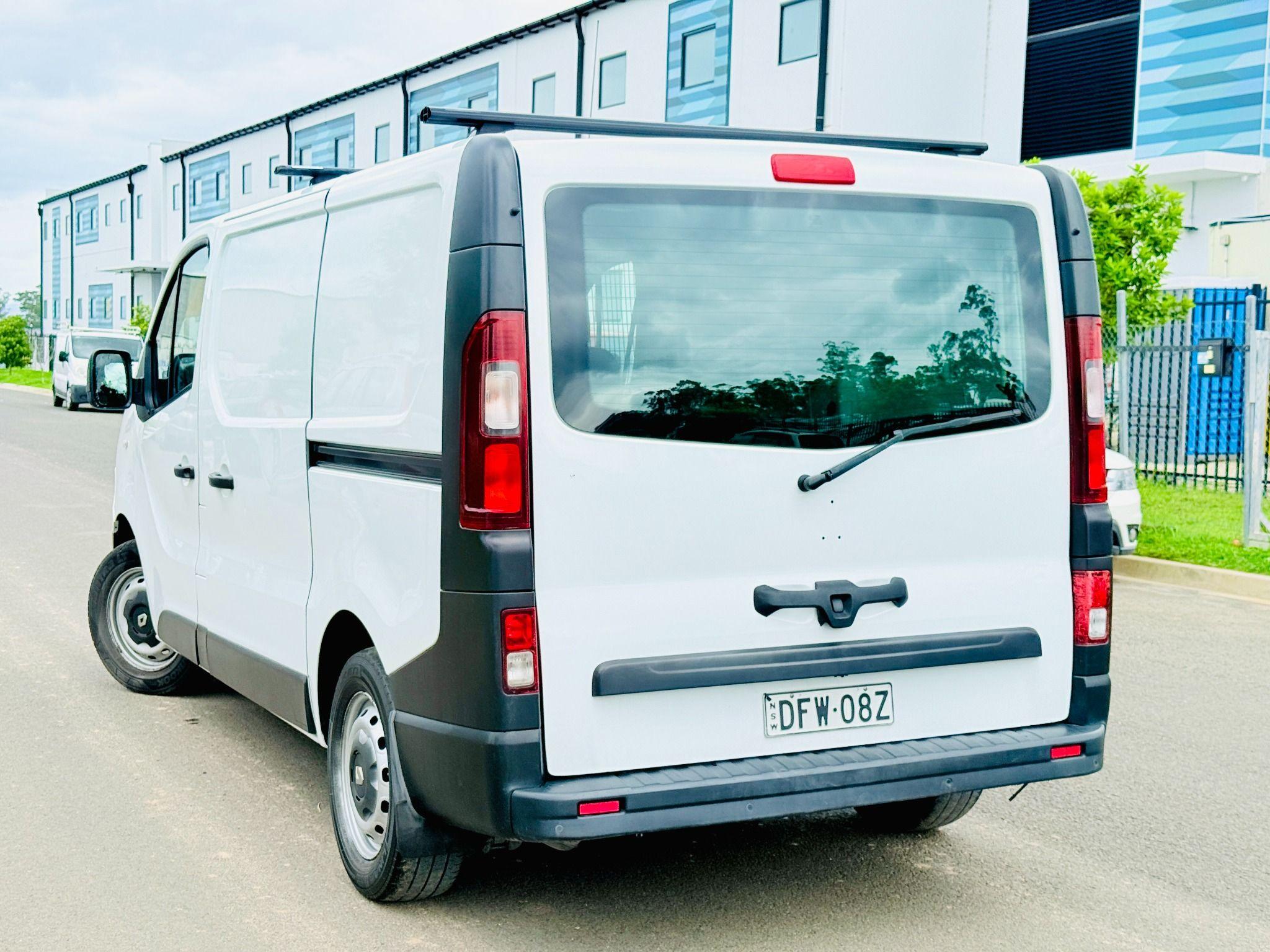 RENAULT TRAFIC