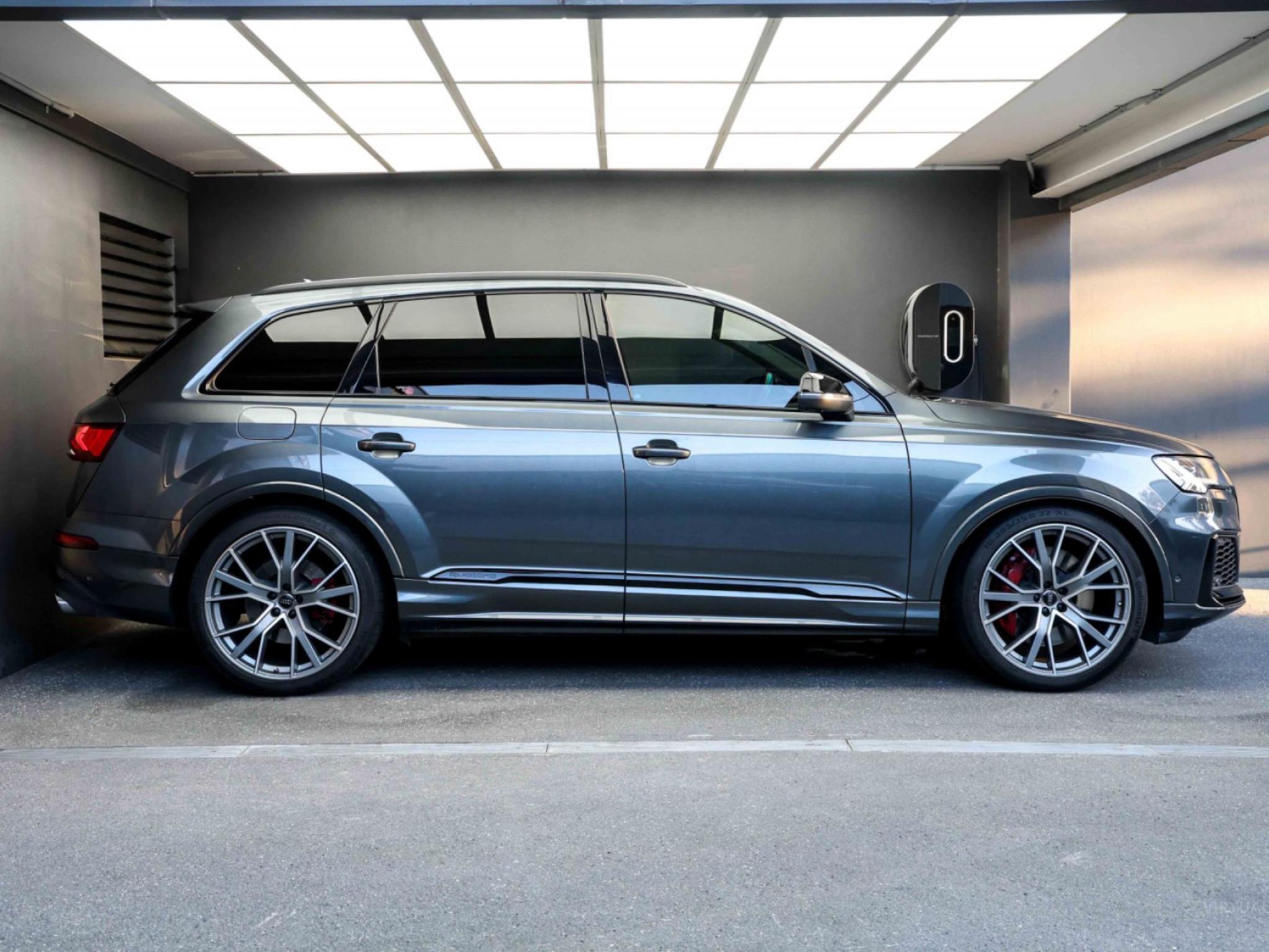 AUDI SQ7
