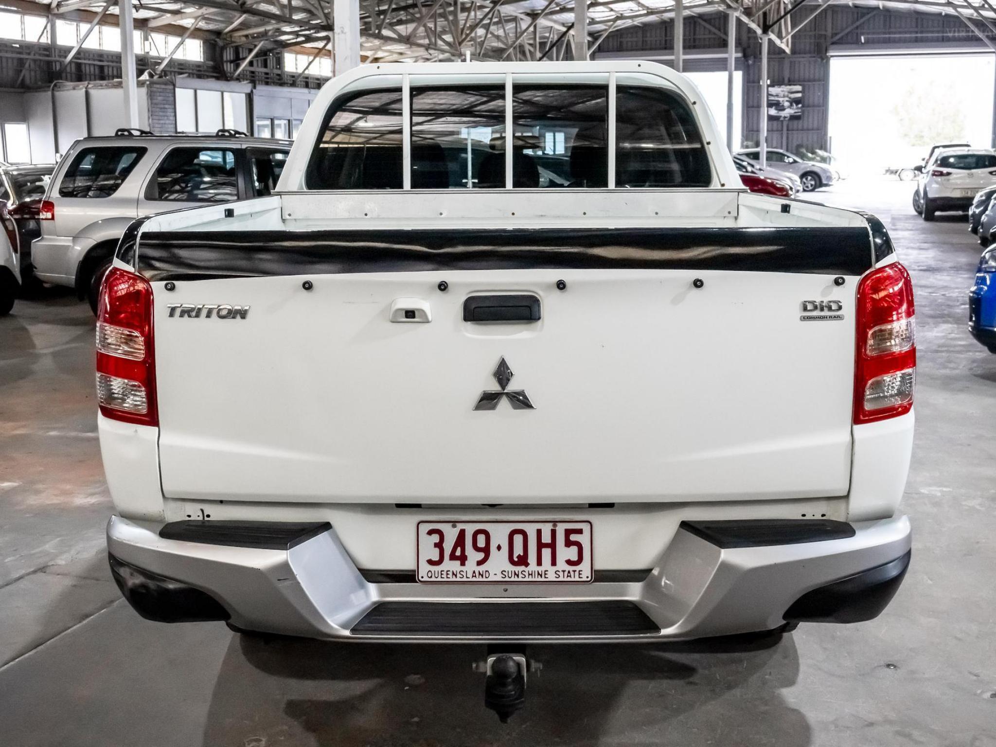 MITSUBISHI TRITON