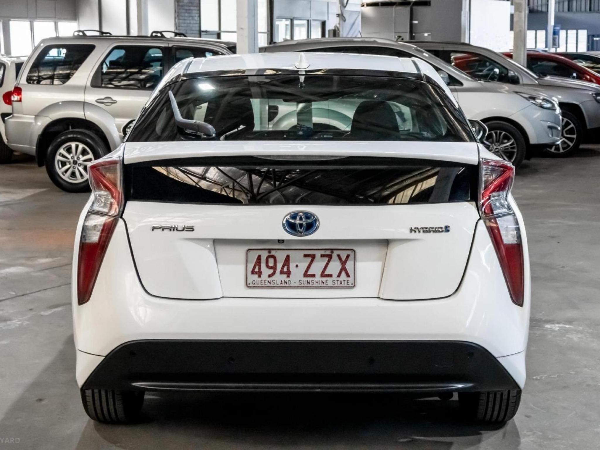 TOYOTA PRIUS