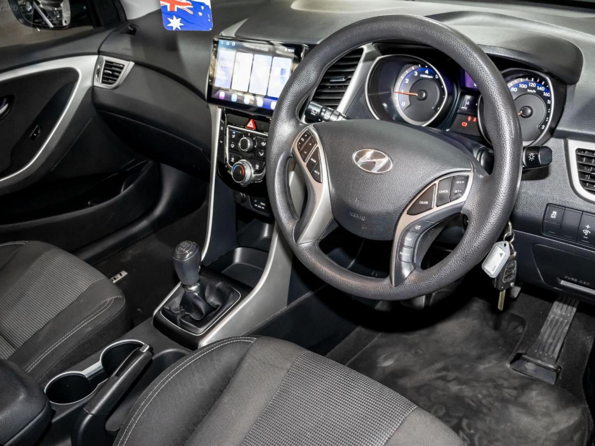 HYUNDAI i30