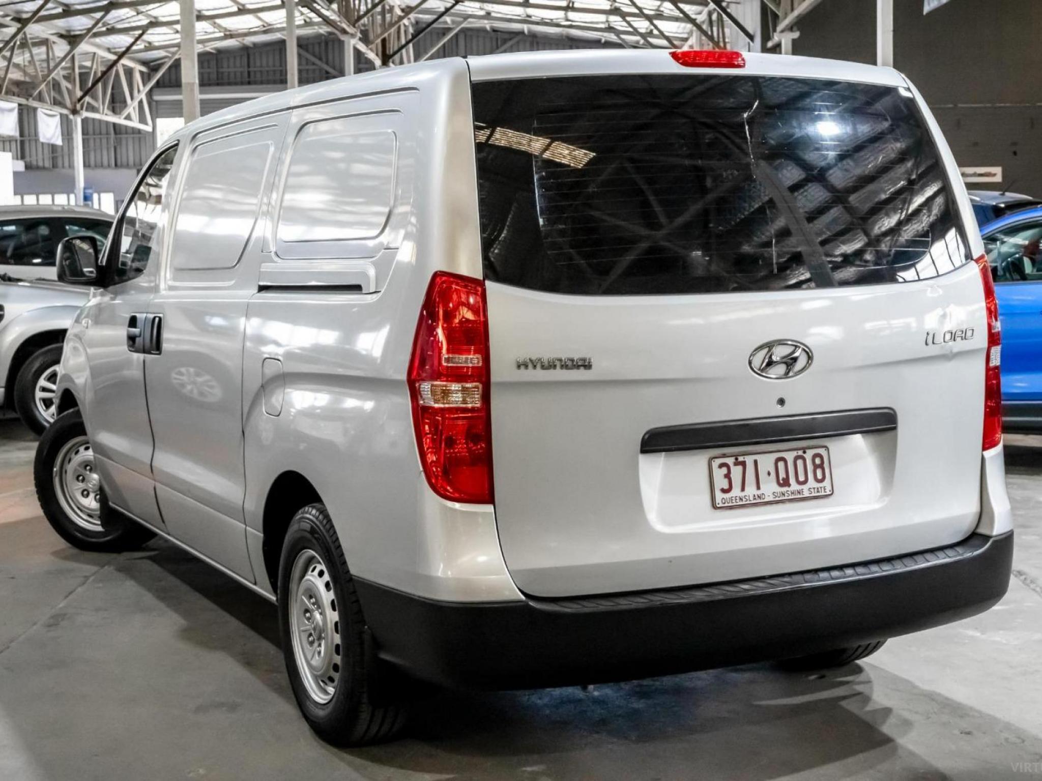 HYUNDAI iLOAD