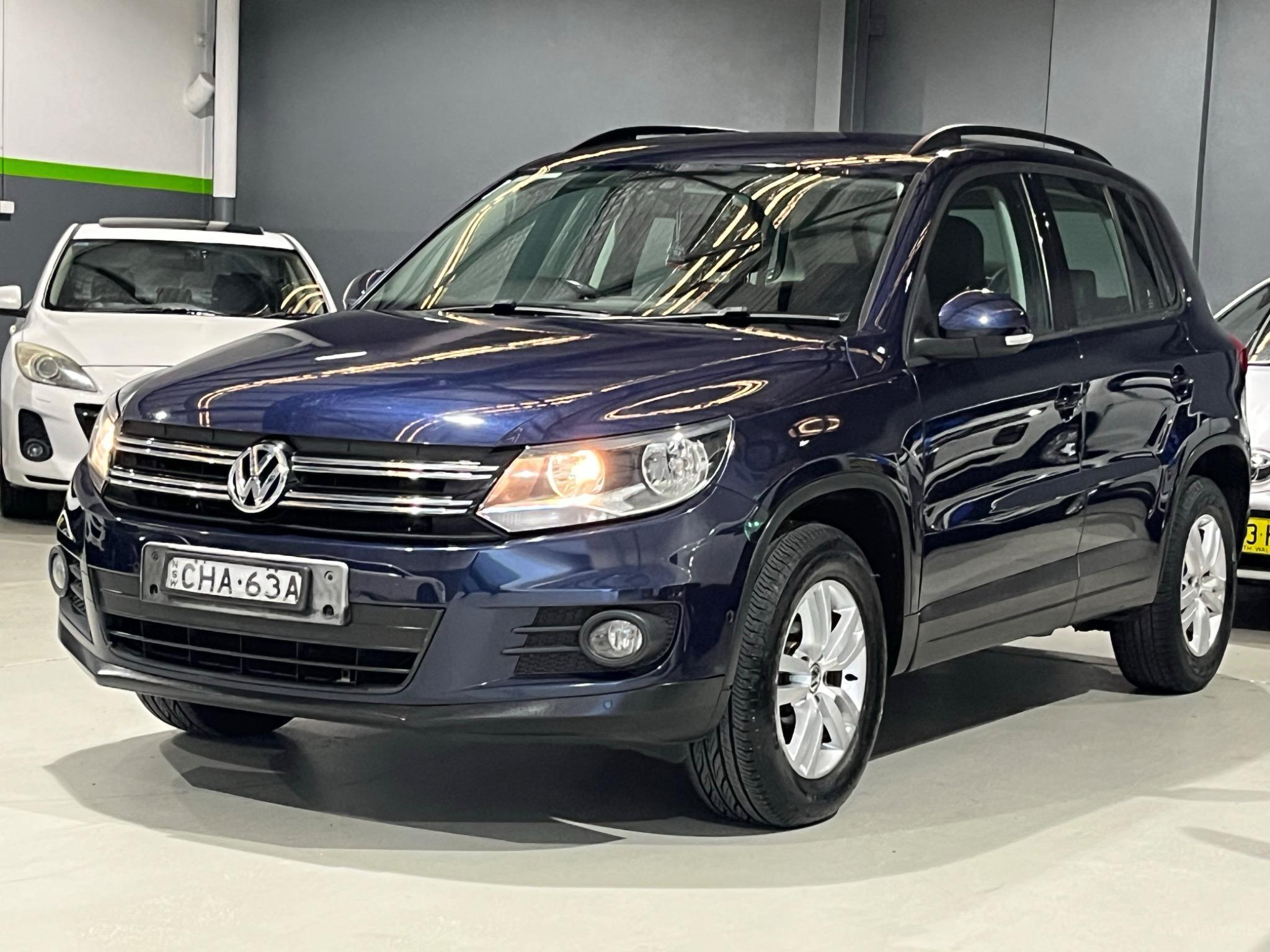 VOLKSWAGEN TIGUAN
