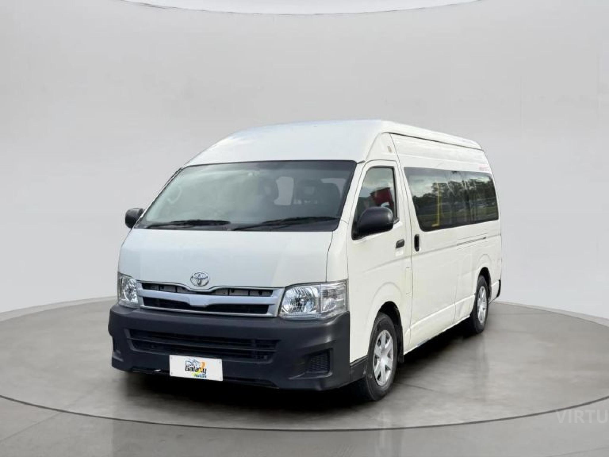TOYOTA HIACE