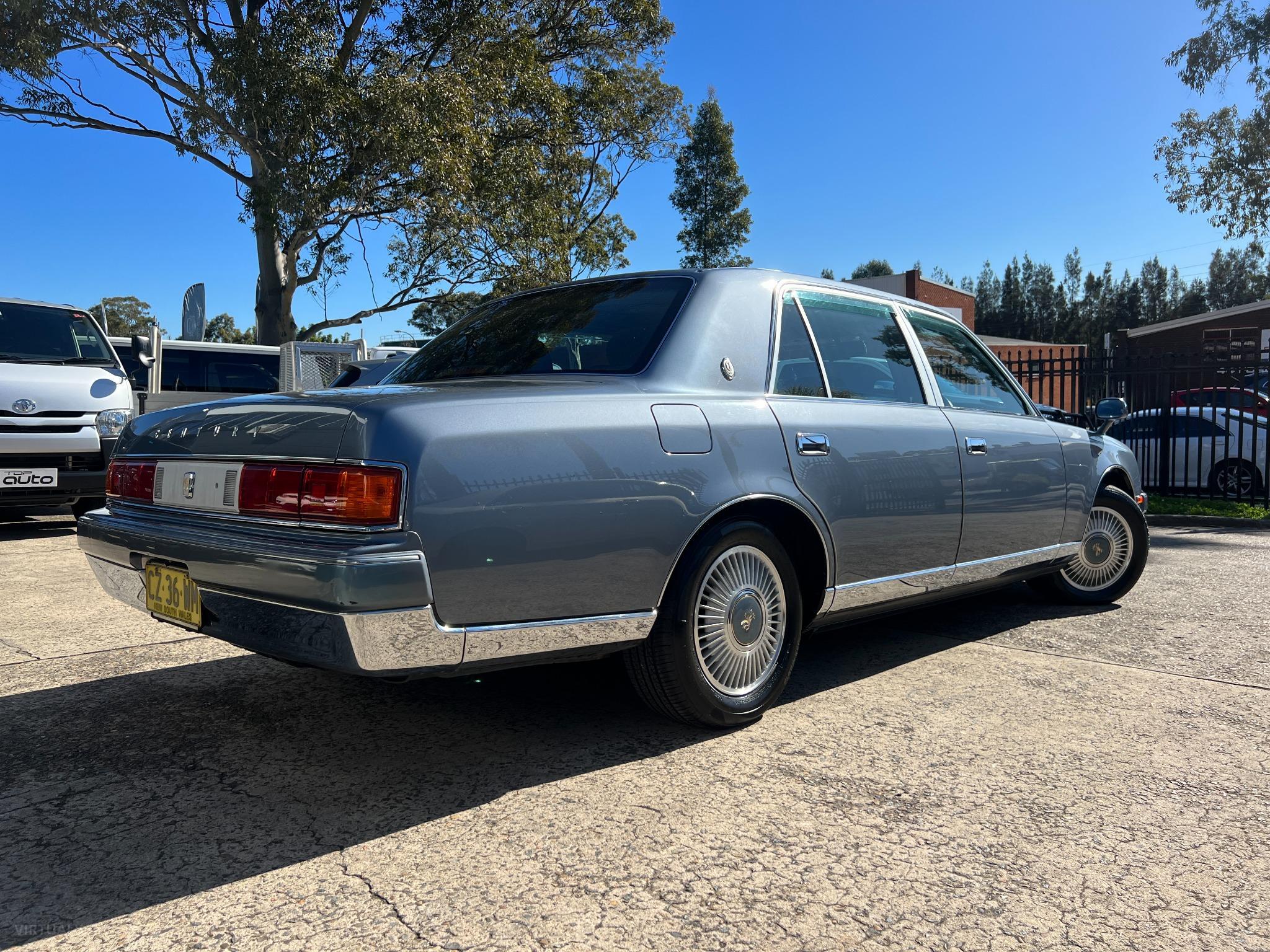 Toyota Century