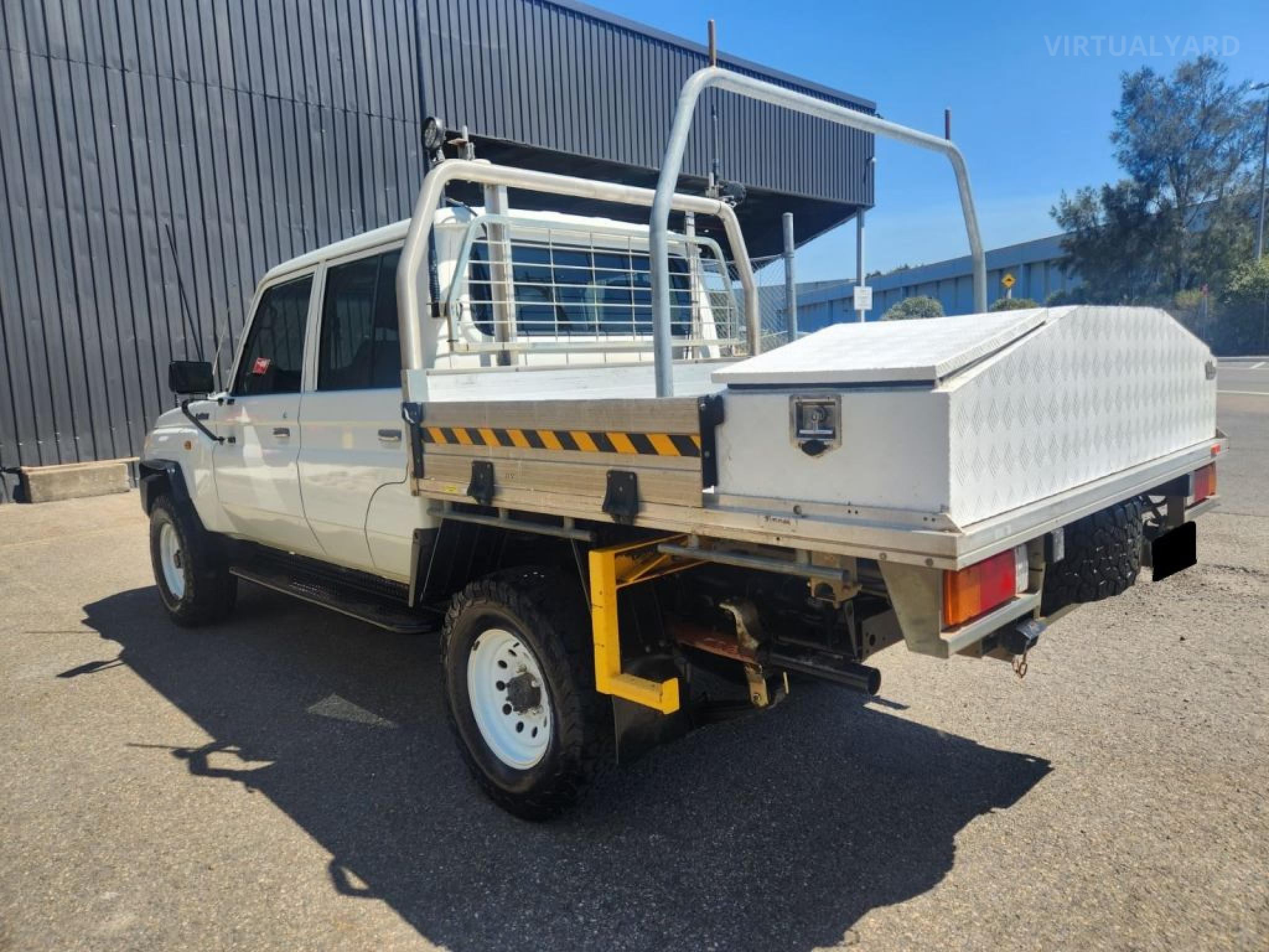 TOYOTA LANDCRUISER