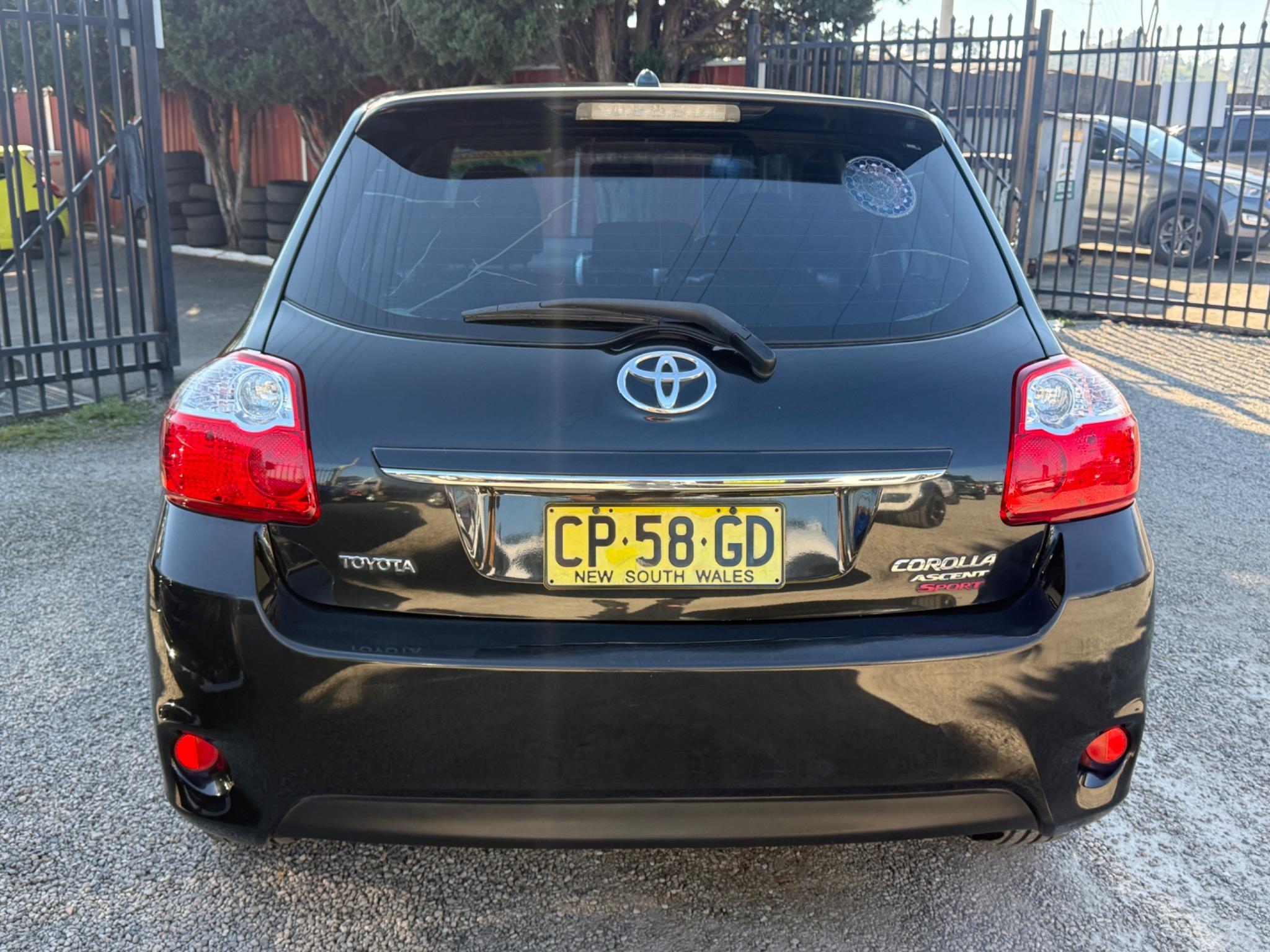 TOYOTA COROLLA