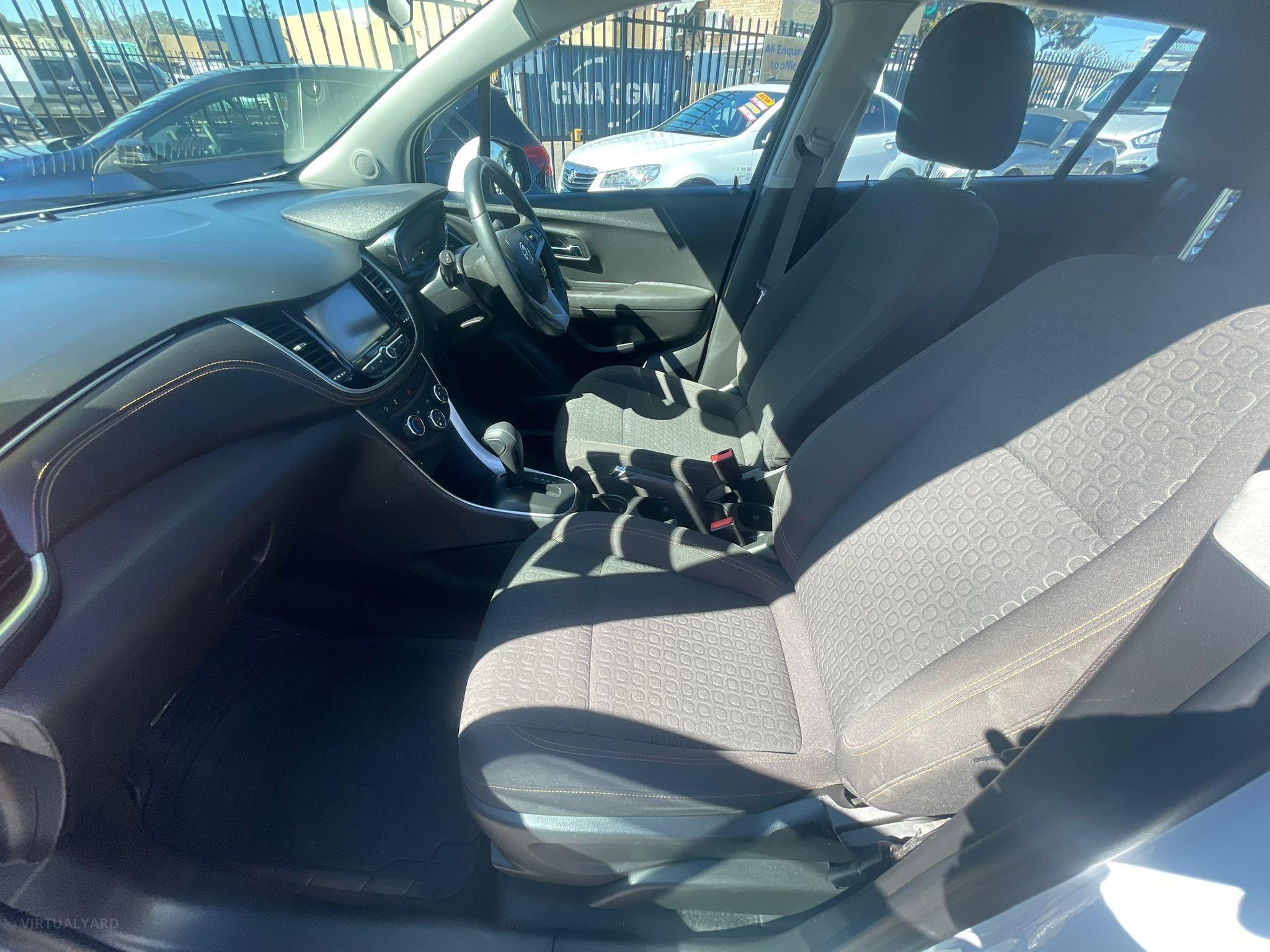 HOLDEN TRAX