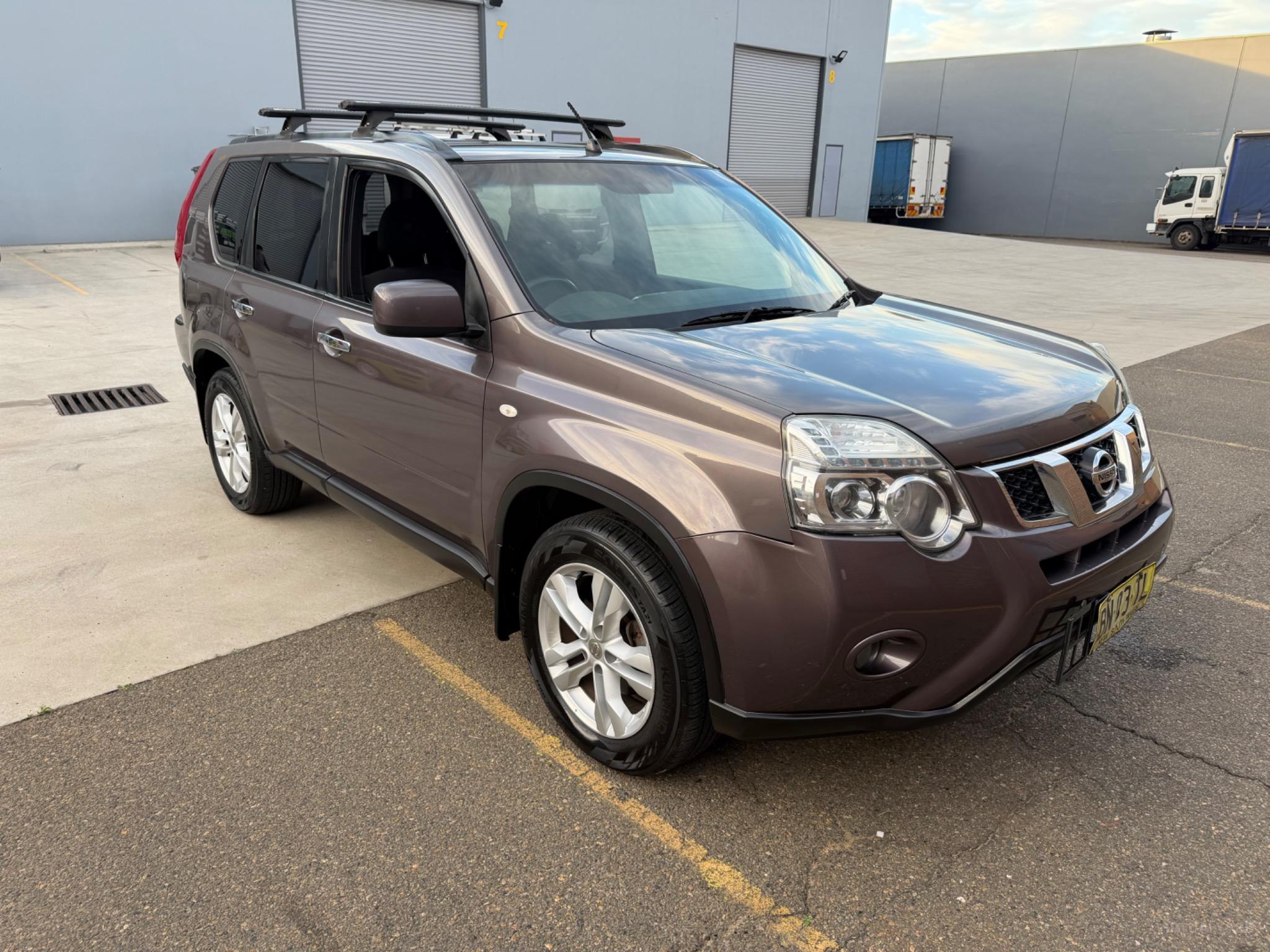 NISSAN X-TRAIL