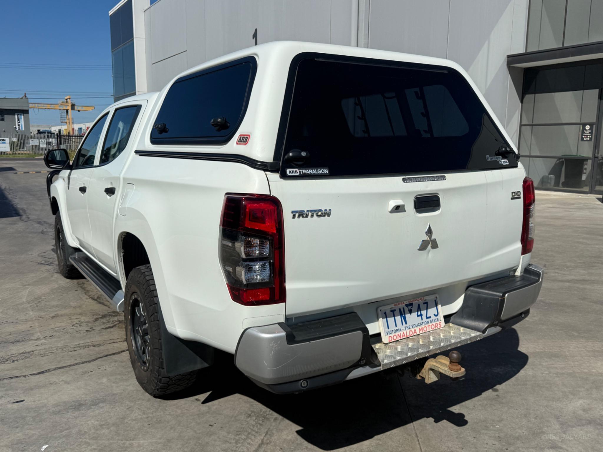 MITSUBISHI TRITON