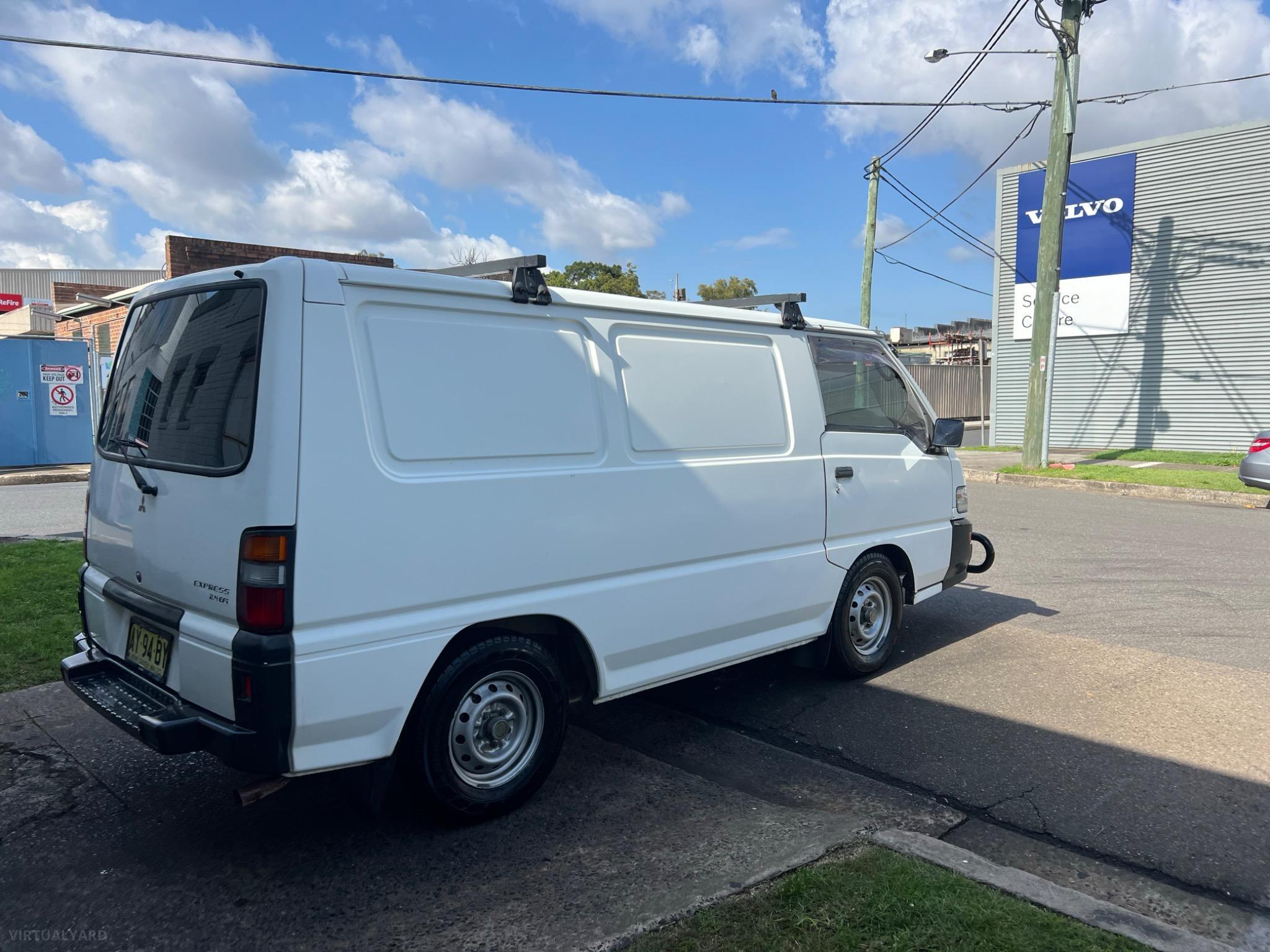 MITSUBISHI EXPRESS