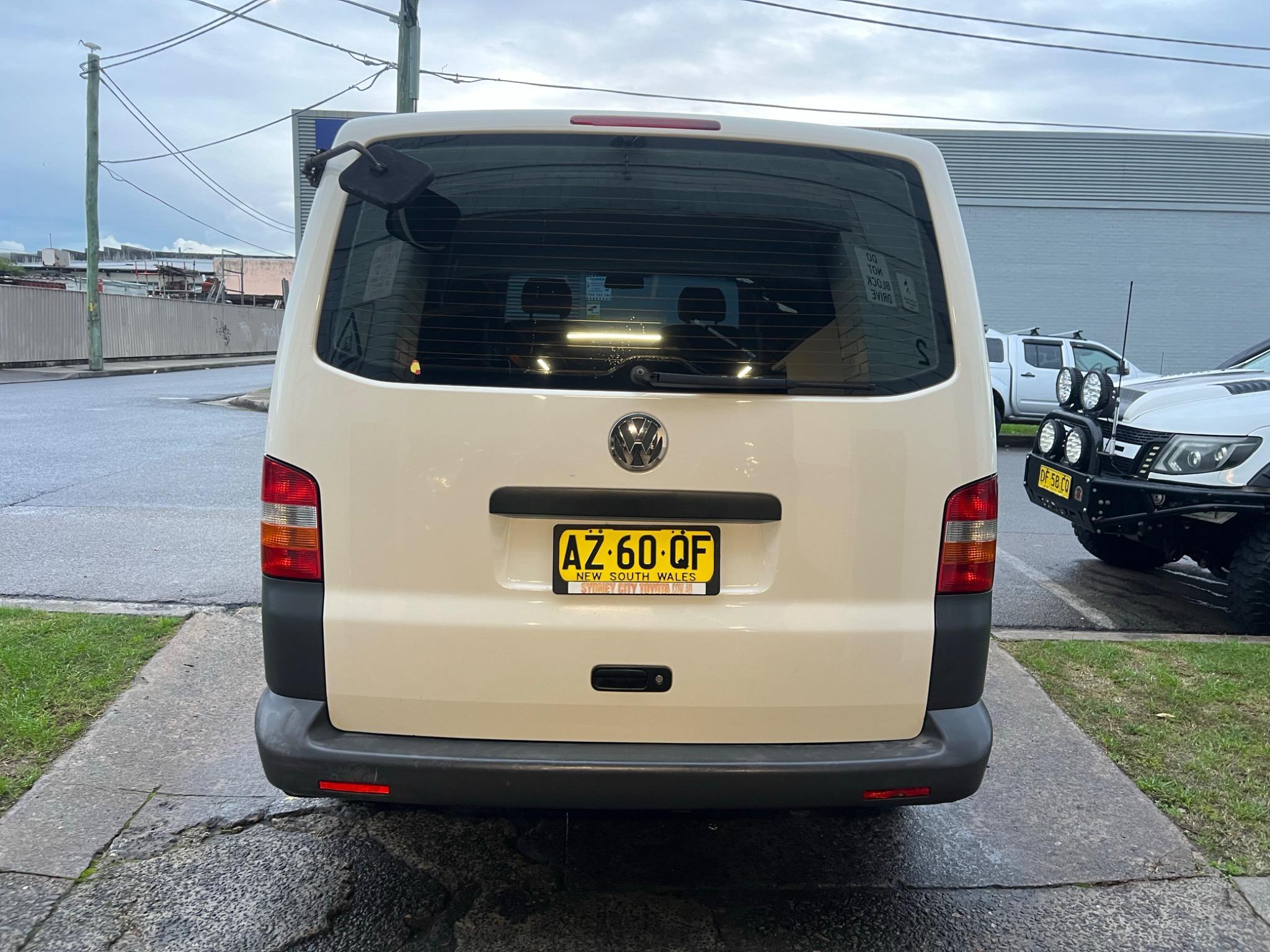 VOLKSWAGEN TRANSPORTER