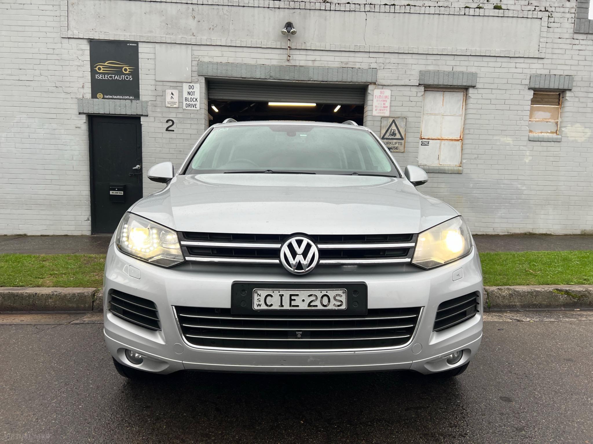 VOLKSWAGEN TOUAREG