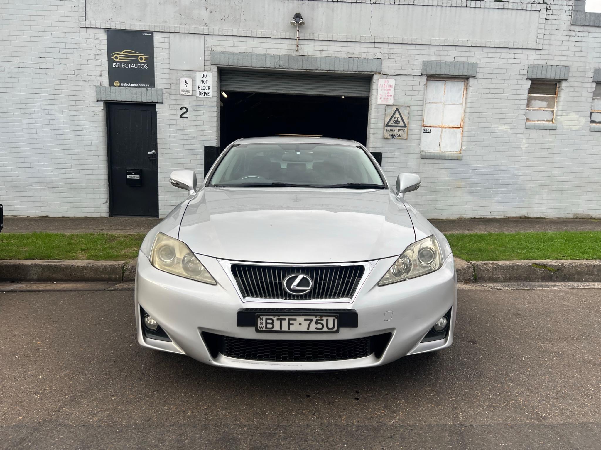 LEXUS IS250
