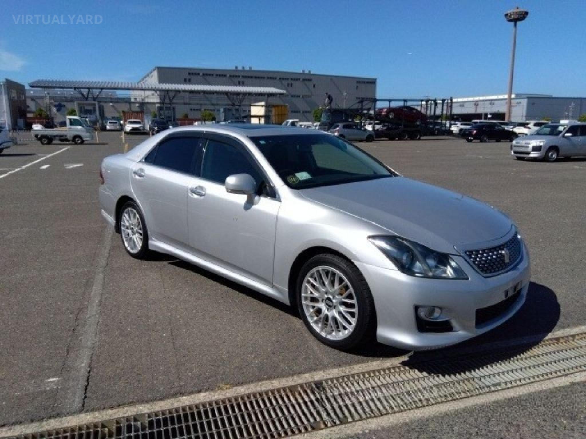 TOYOTA CROWN GRS204