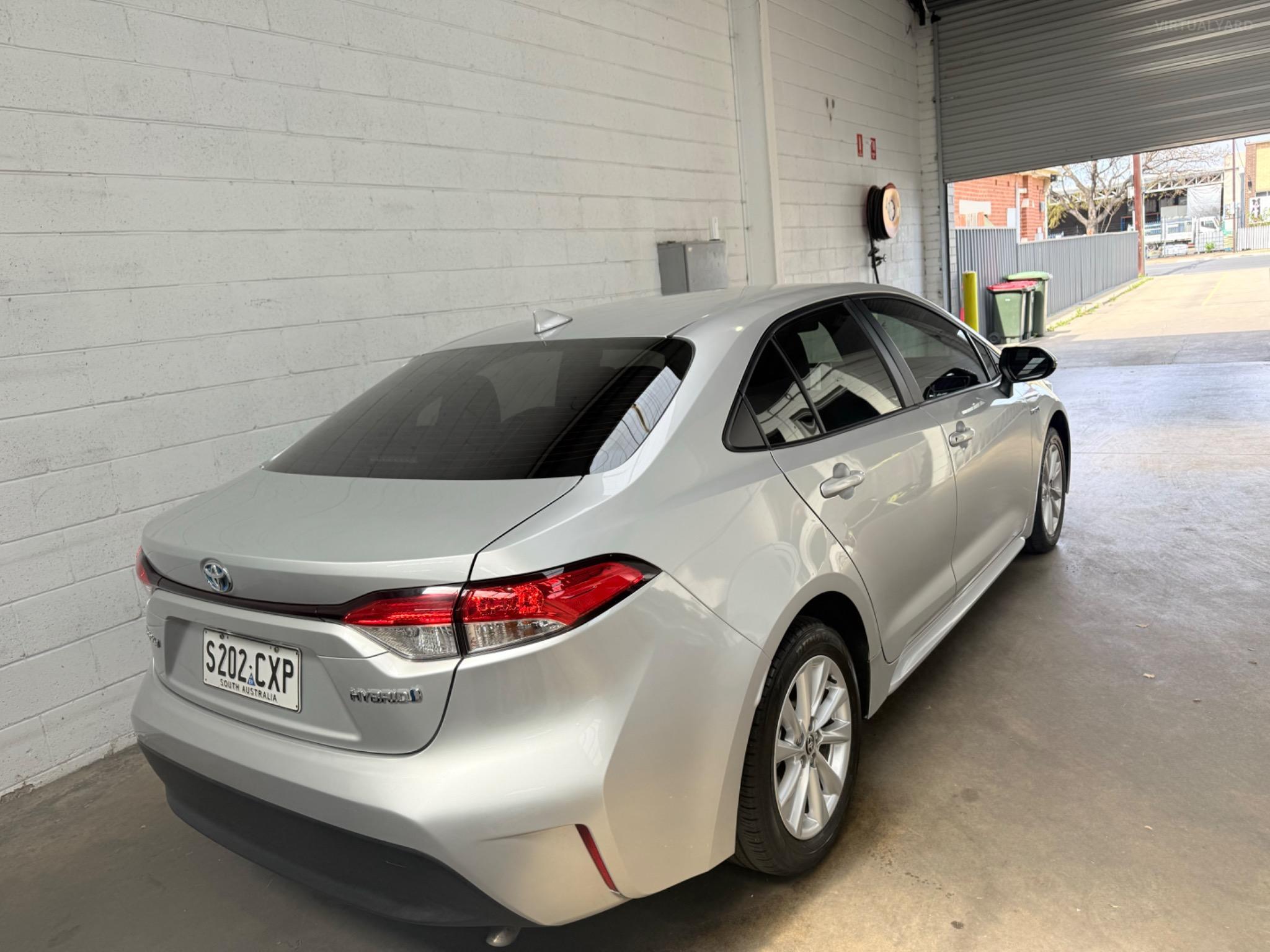 TOYOTA COROLLA