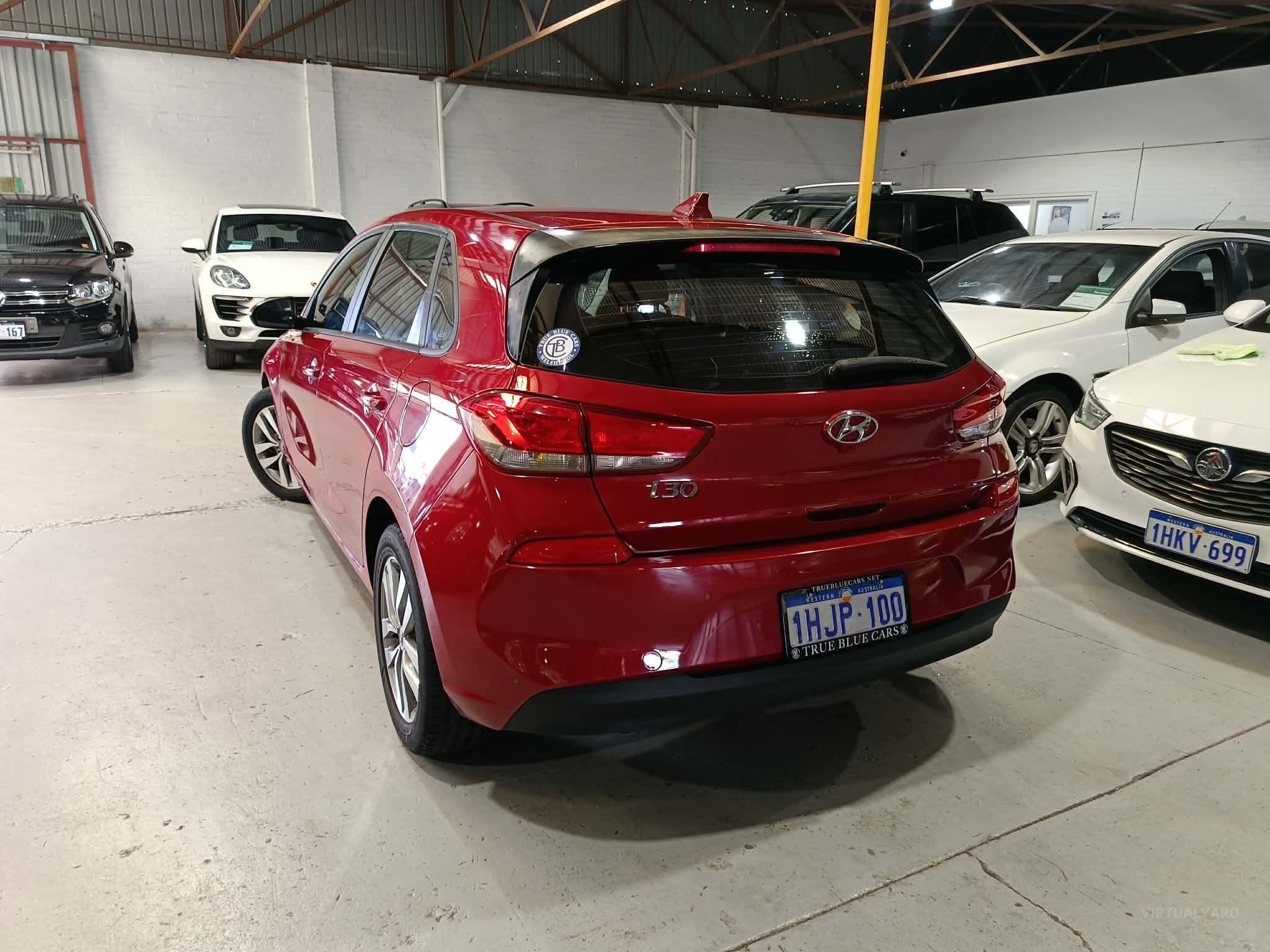 HYUNDAI i30