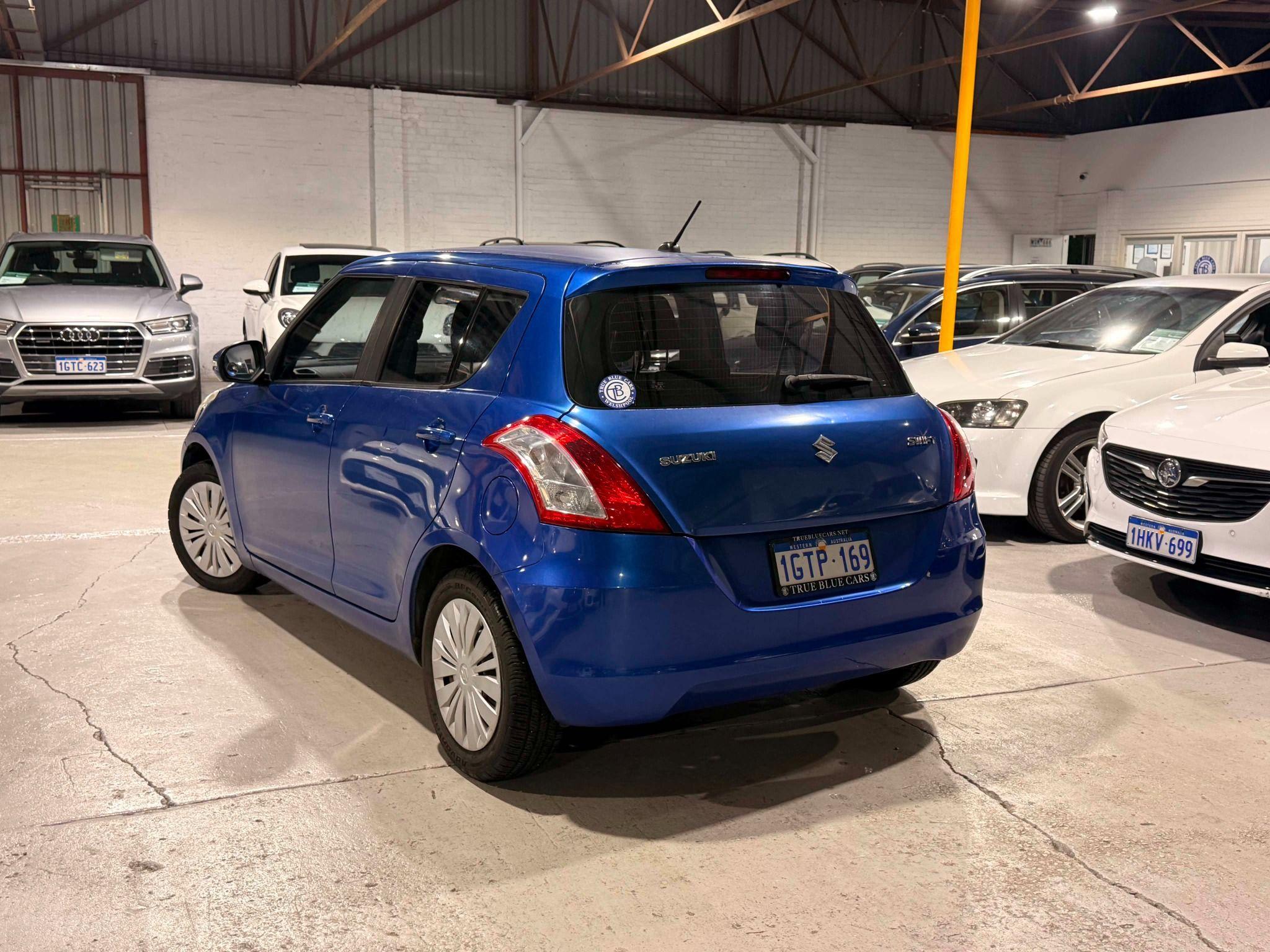 SUZUKI SWIFT