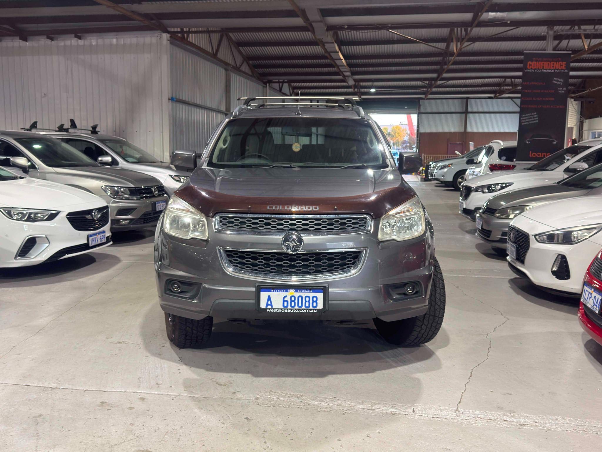 HOLDEN COLORADO 7