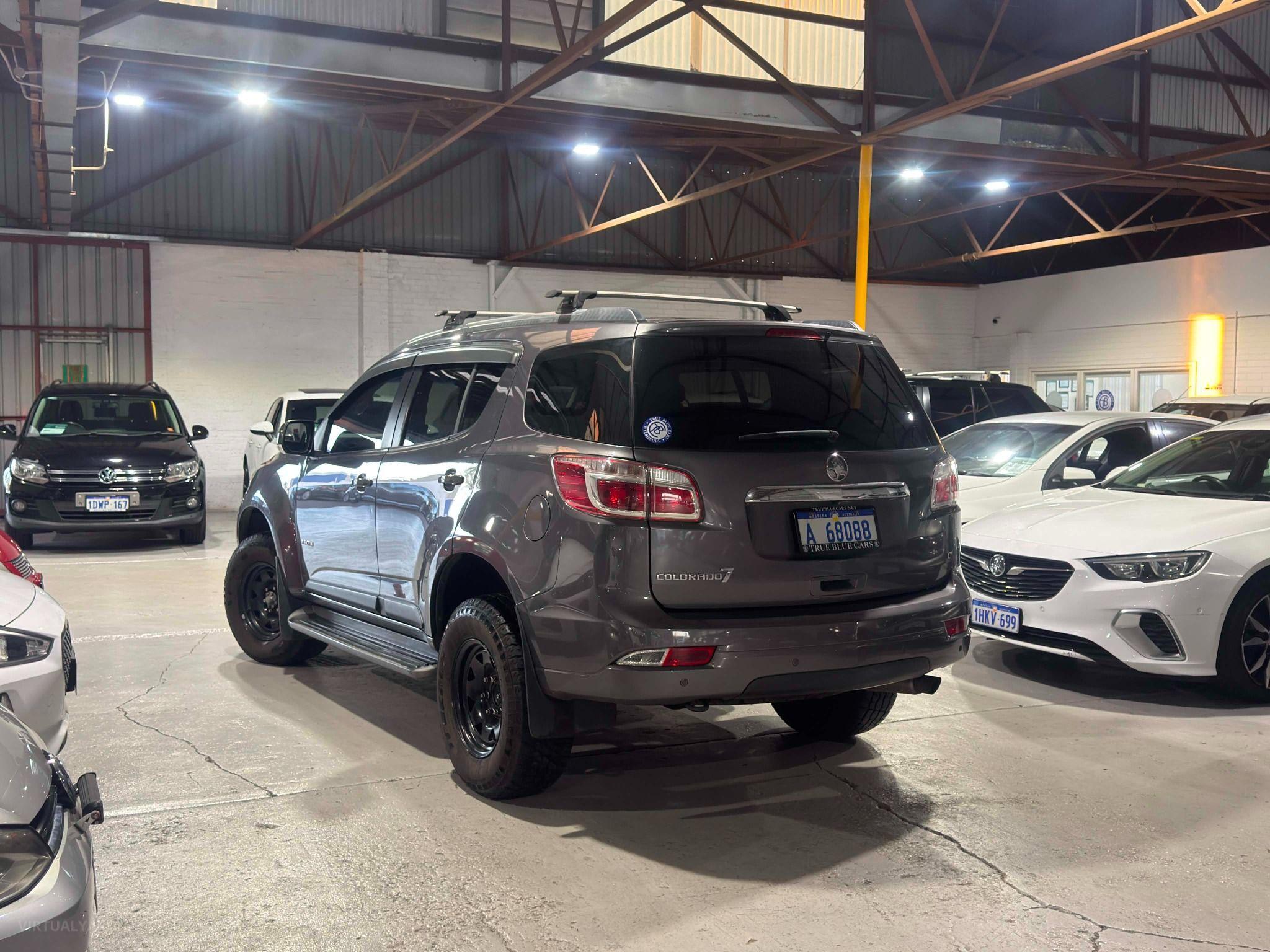 HOLDEN COLORADO 7